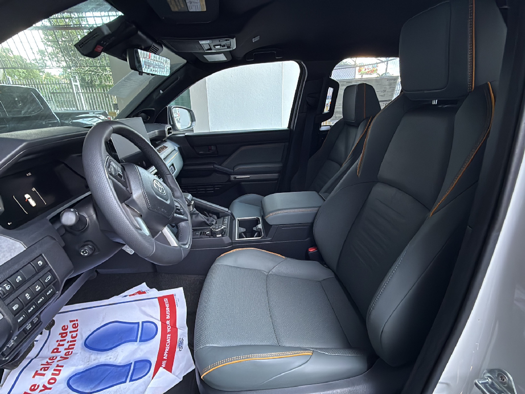 https://assets.dealerappcenter.com/dealergroups/63/vehicles/313388/dsmACA.png