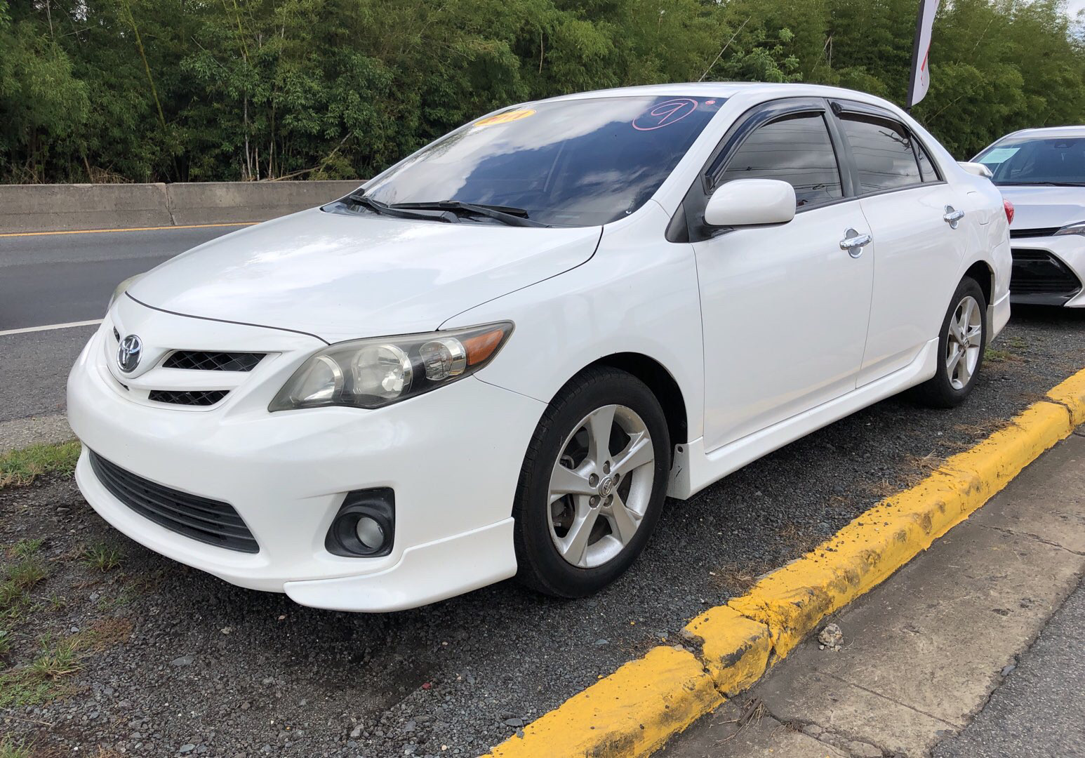 2011 Toyota COROLLA 4dr Sdn Auto LE Natl En Caguas Puerto Rico