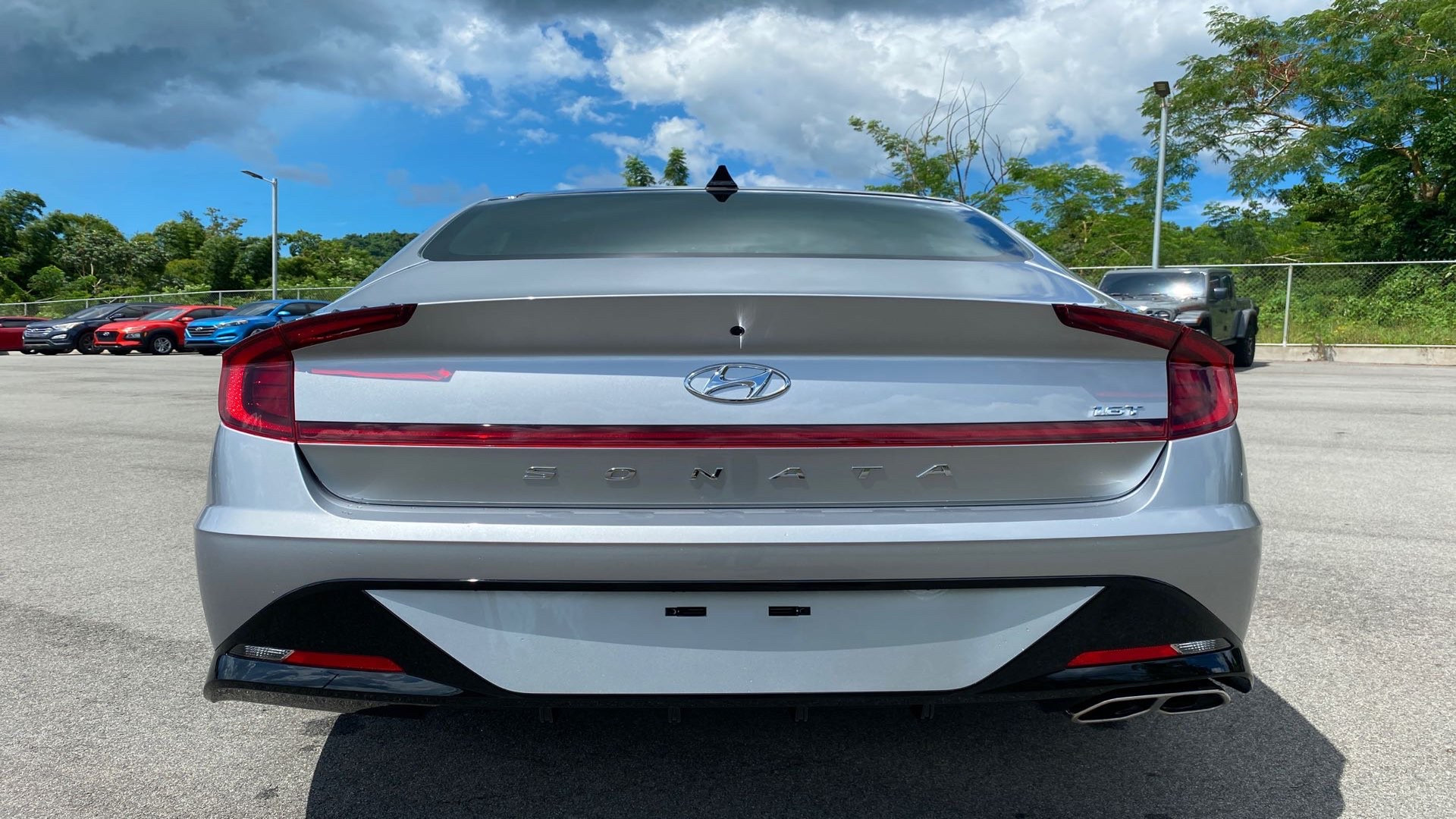 https://assets.dealerappcenter.com/dealergroups/65/vehicles/139966/UoXxwx.jpg