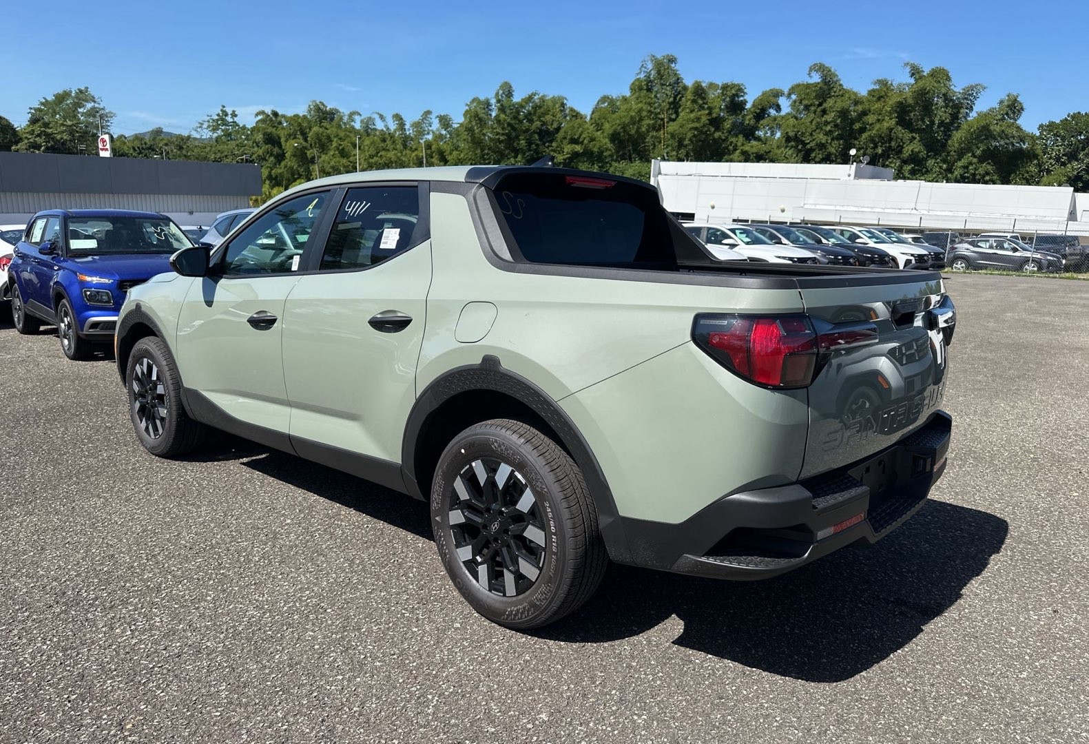 https://assets.dealerappcenter.com/dealergroups/65/vehicles/308214/tFJ9p0.jpg