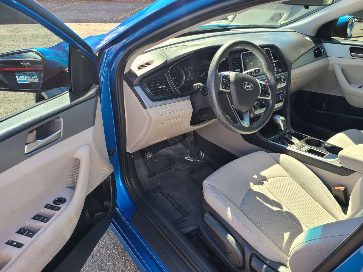 https://assets.dealerappcenter.com/dealergroups/66/vehicles/141131/2bFaZg.JPEG