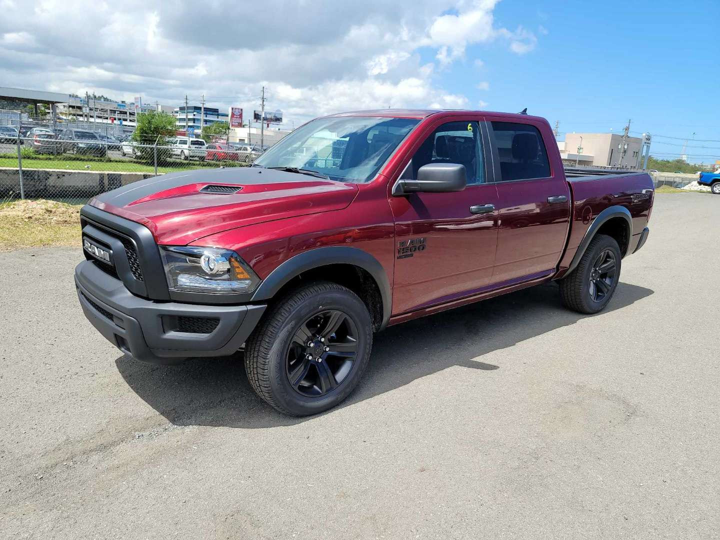 https://assets.dealerappcenter.com/dealergroups/66/vehicles/152735/bUb7JD.JPEG