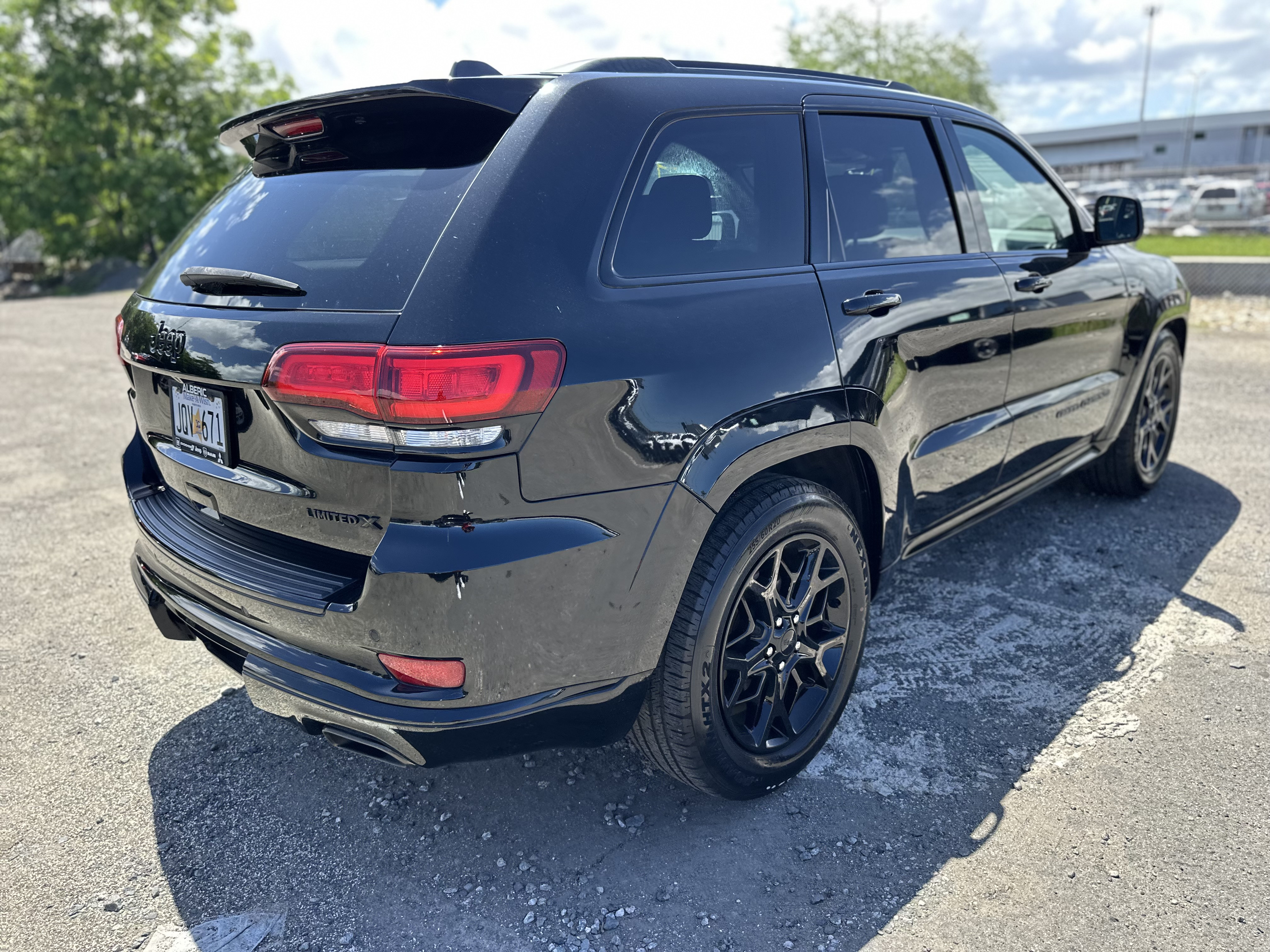 https://assets.dealerappcenter.com/dealergroups/66/vehicles/154837/DprKlW.jpeg