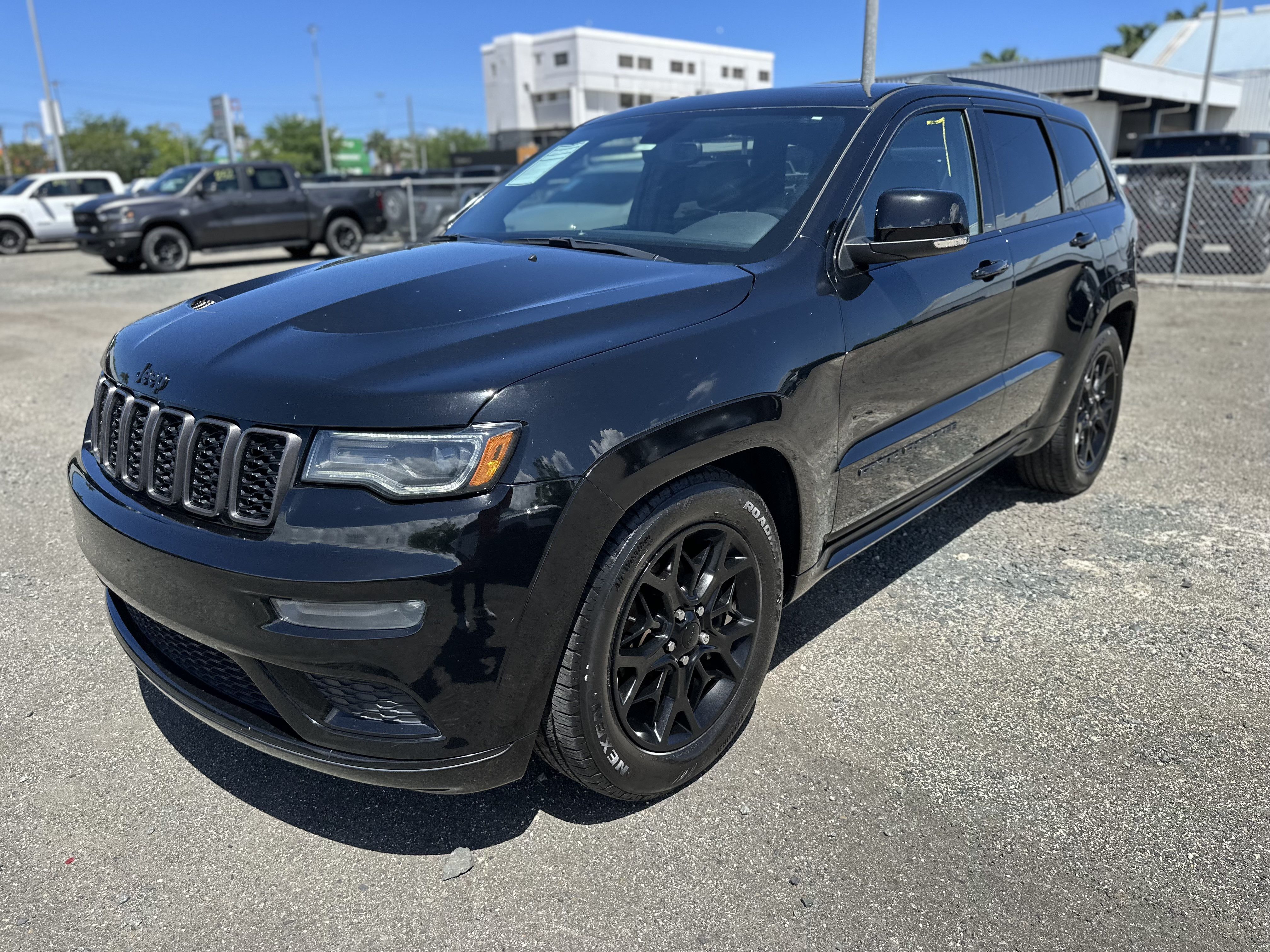 https://assets.dealerappcenter.com/dealergroups/66/vehicles/154837/QIzdIX.jpeg