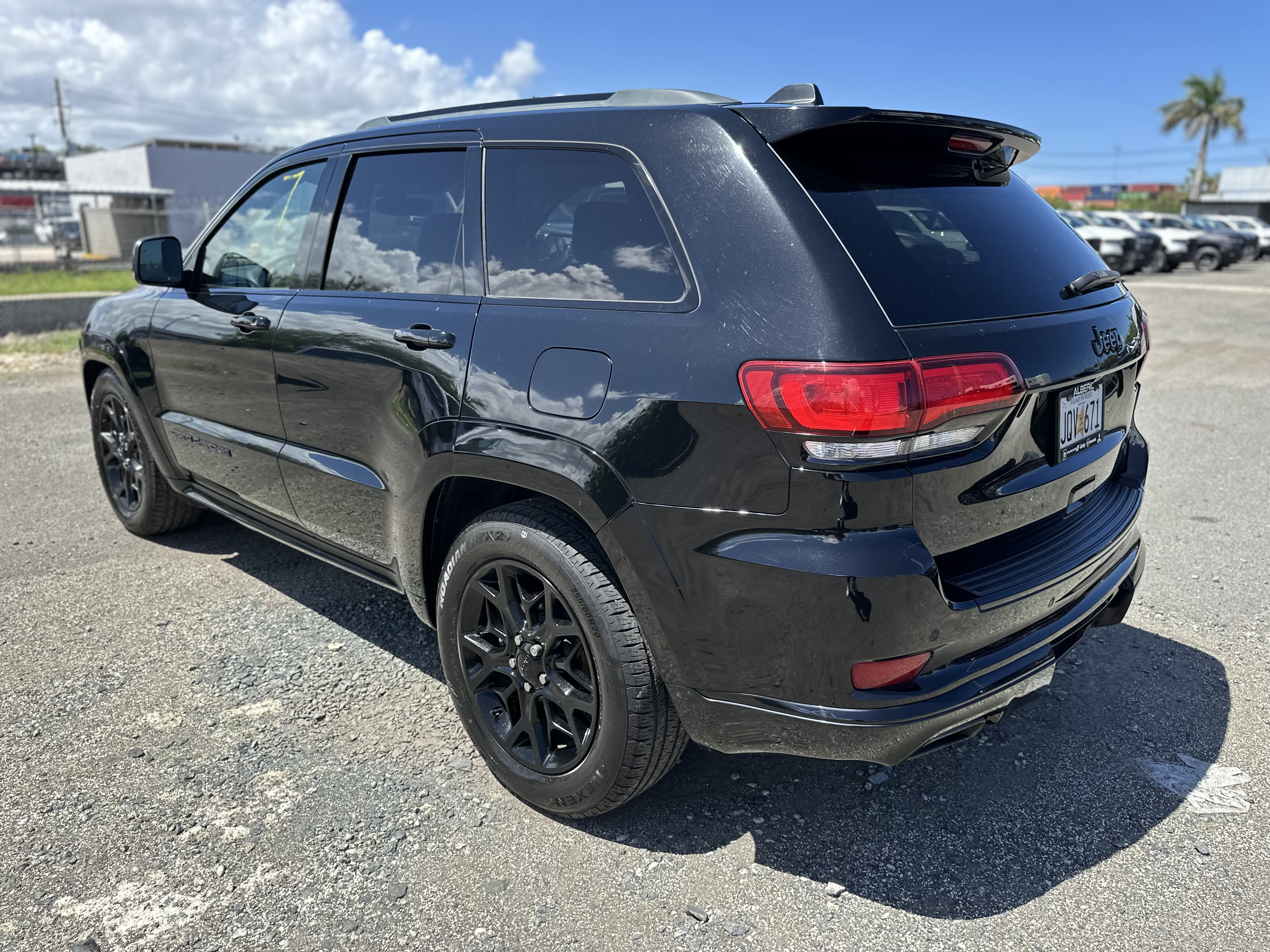 https://assets.dealerappcenter.com/dealergroups/66/vehicles/154837/ylFbZt.jpeg
