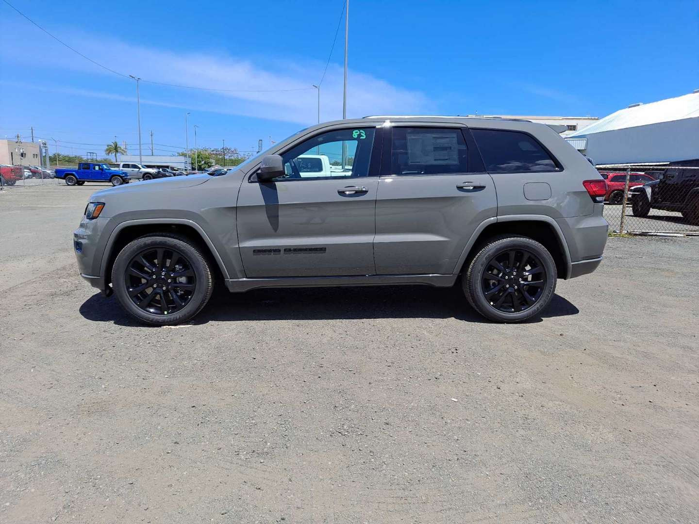 https://assets.dealerappcenter.com/dealergroups/66/vehicles/155493/BUVk2R.JPEG