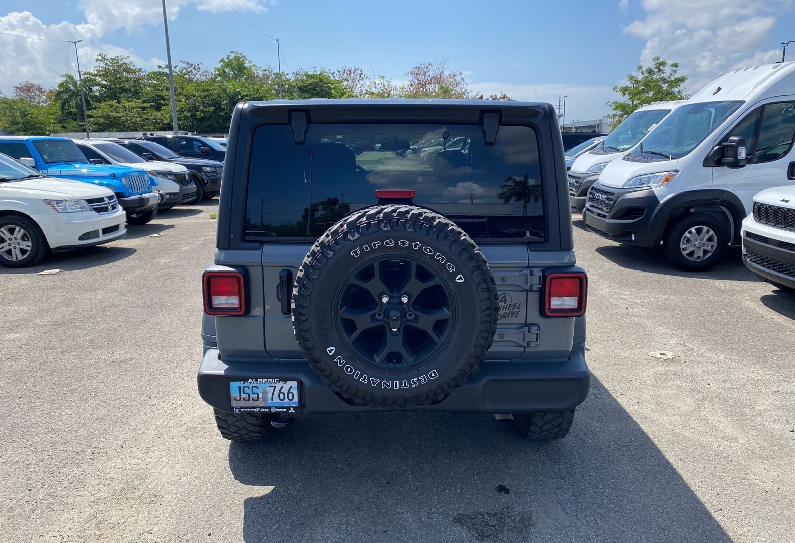 https://assets.dealerappcenter.com/dealergroups/66/vehicles/169080/FcEdfm.jpg
