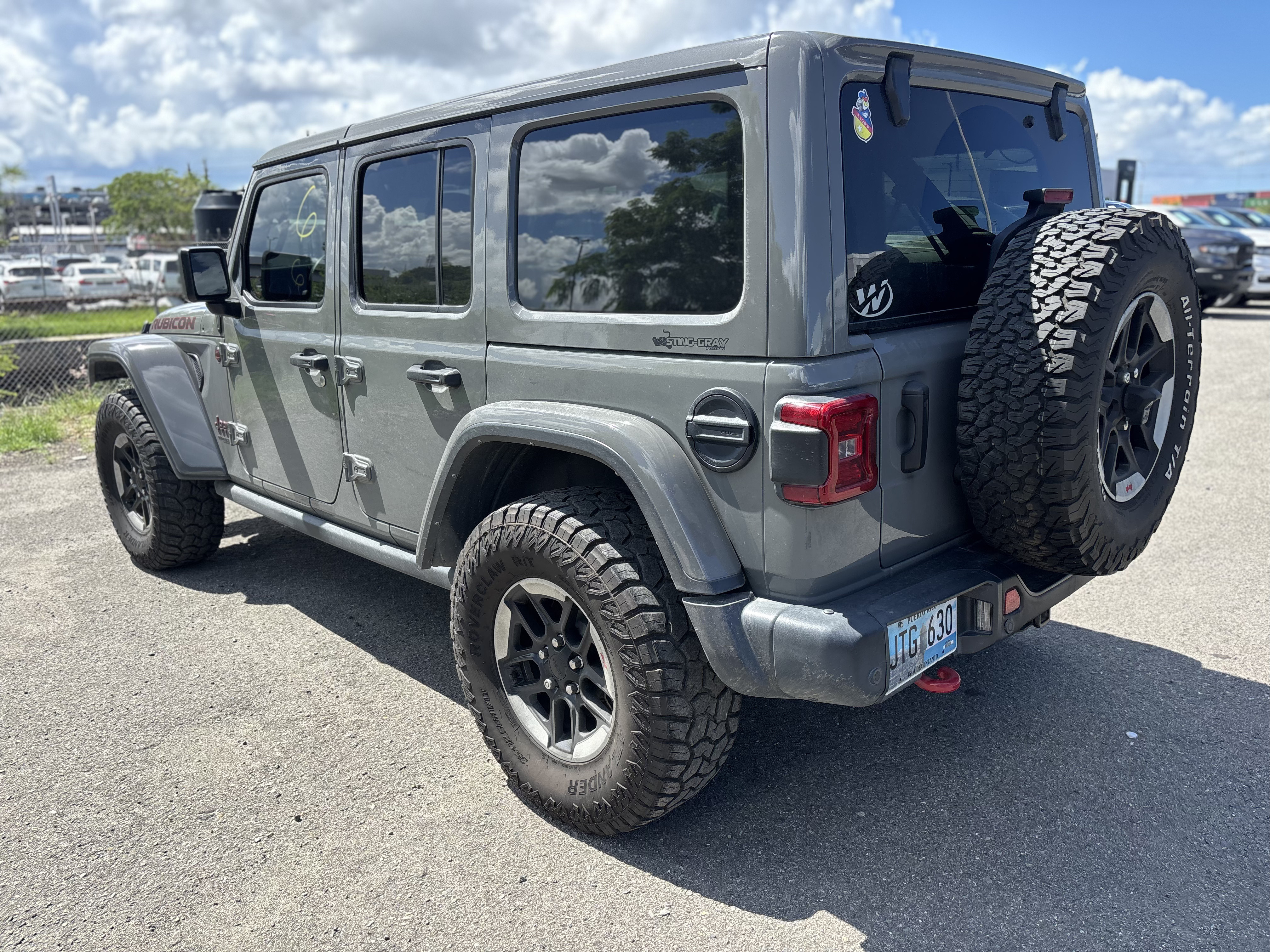 https://assets.dealerappcenter.com/dealergroups/66/vehicles/169931/lvRo34.jpg