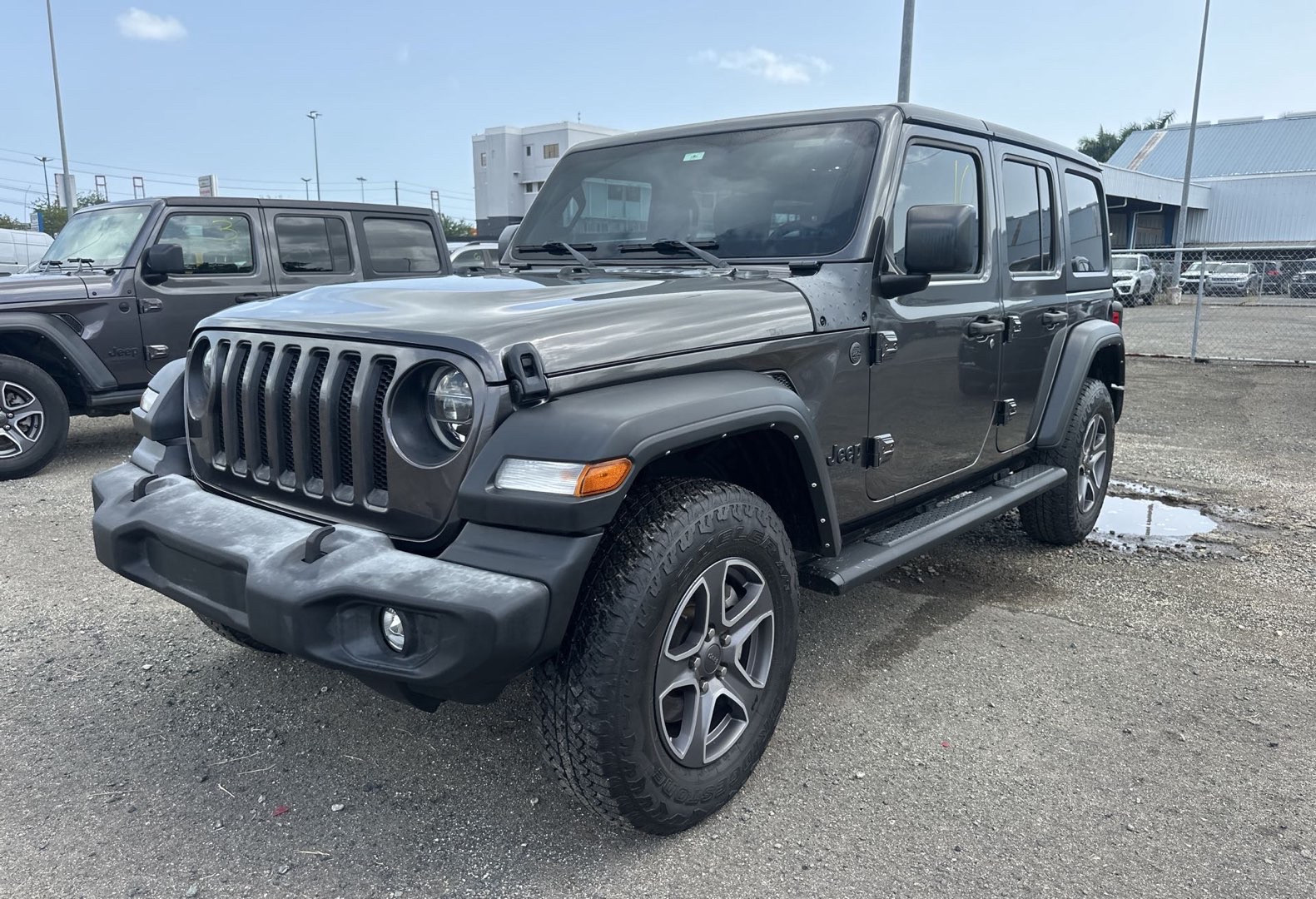 2022 Jeep Wrangler Sport S's photo