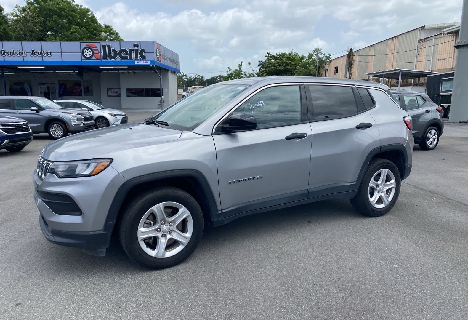 https://assets.dealerappcenter.com/dealergroups/66/vehicles/226928/XI0cTM.jpg