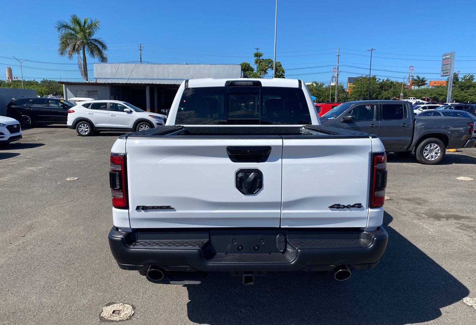 https://assets.dealerappcenter.com/dealergroups/66/vehicles/235457/Q84sYg.jpg