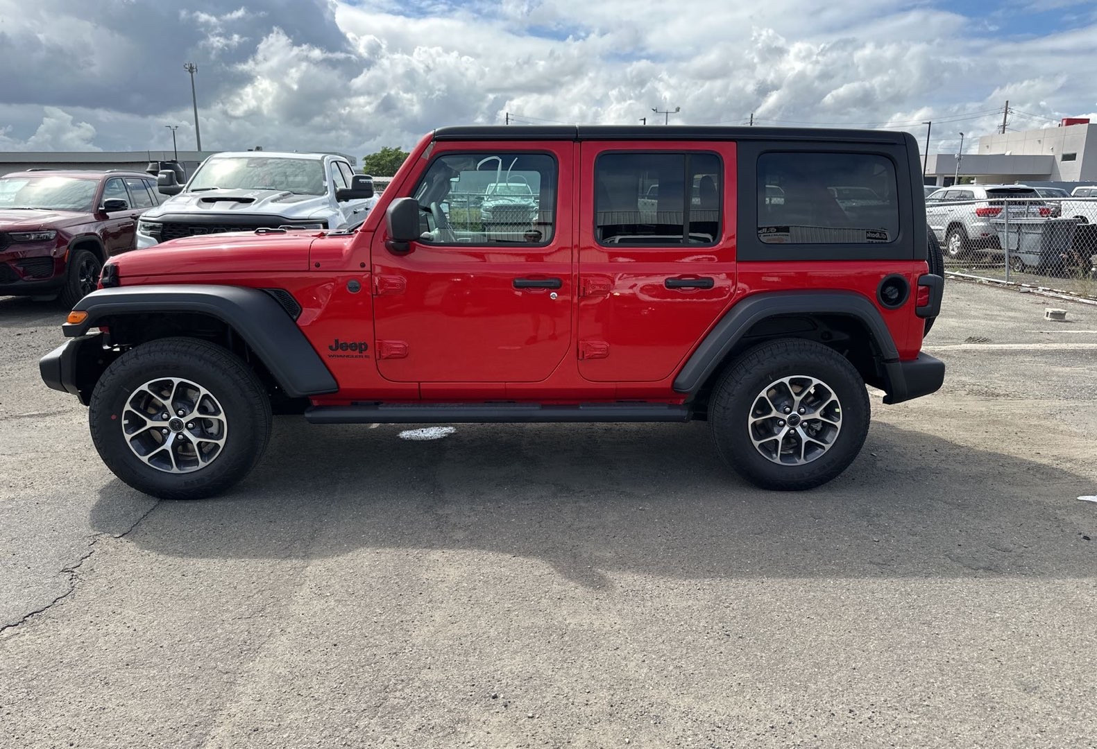 https://assets.dealerappcenter.com/dealergroups/66/vehicles/274547/Im5XrC.jpg