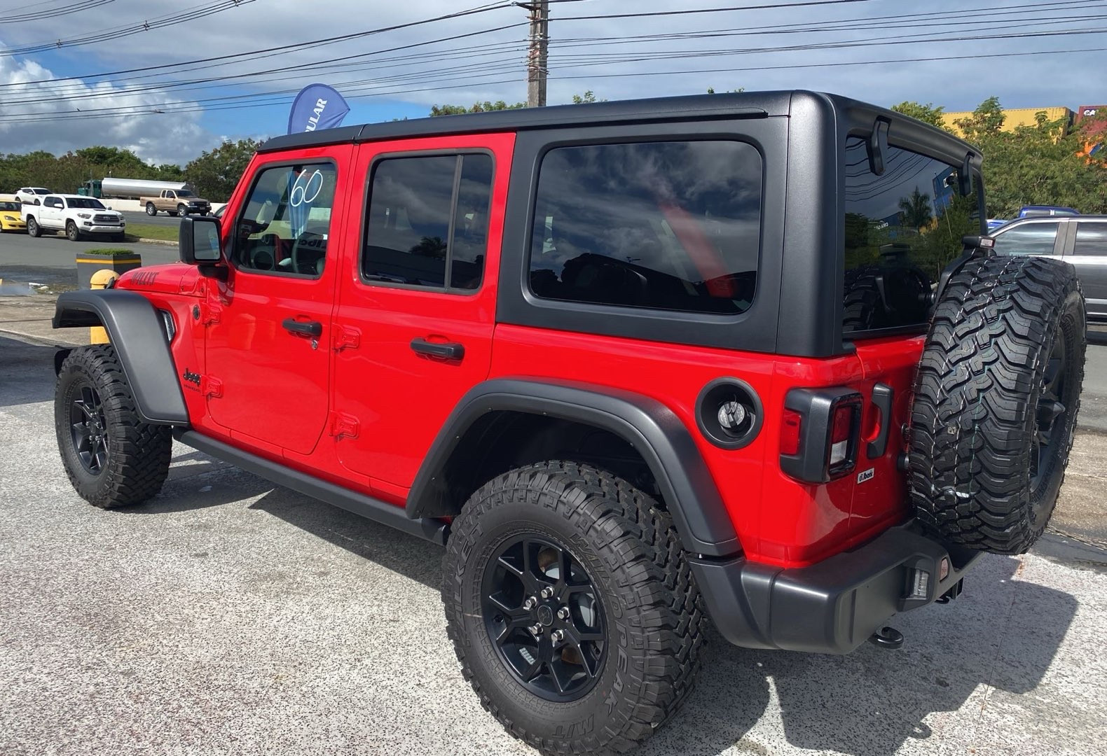 https://assets.dealerappcenter.com/dealergroups/66/vehicles/274549/KVpfpy.jpg