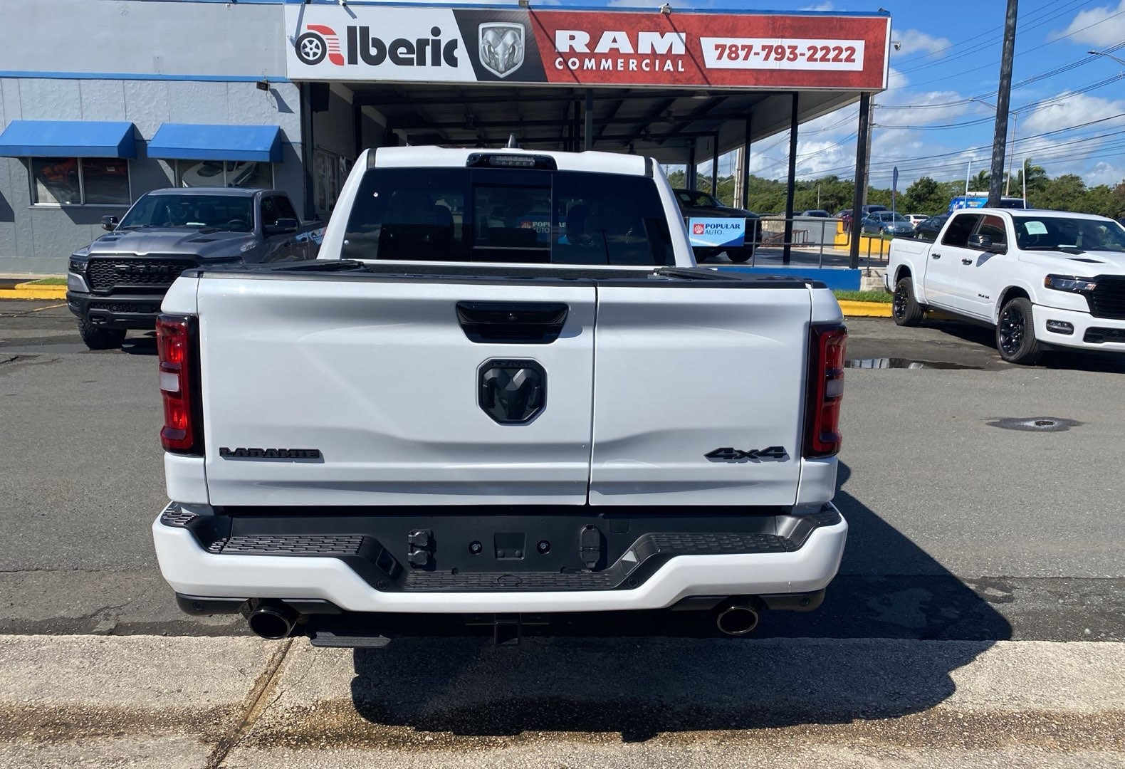 https://assets.dealerappcenter.com/dealergroups/66/vehicles/281493/Kwjimw.jpg