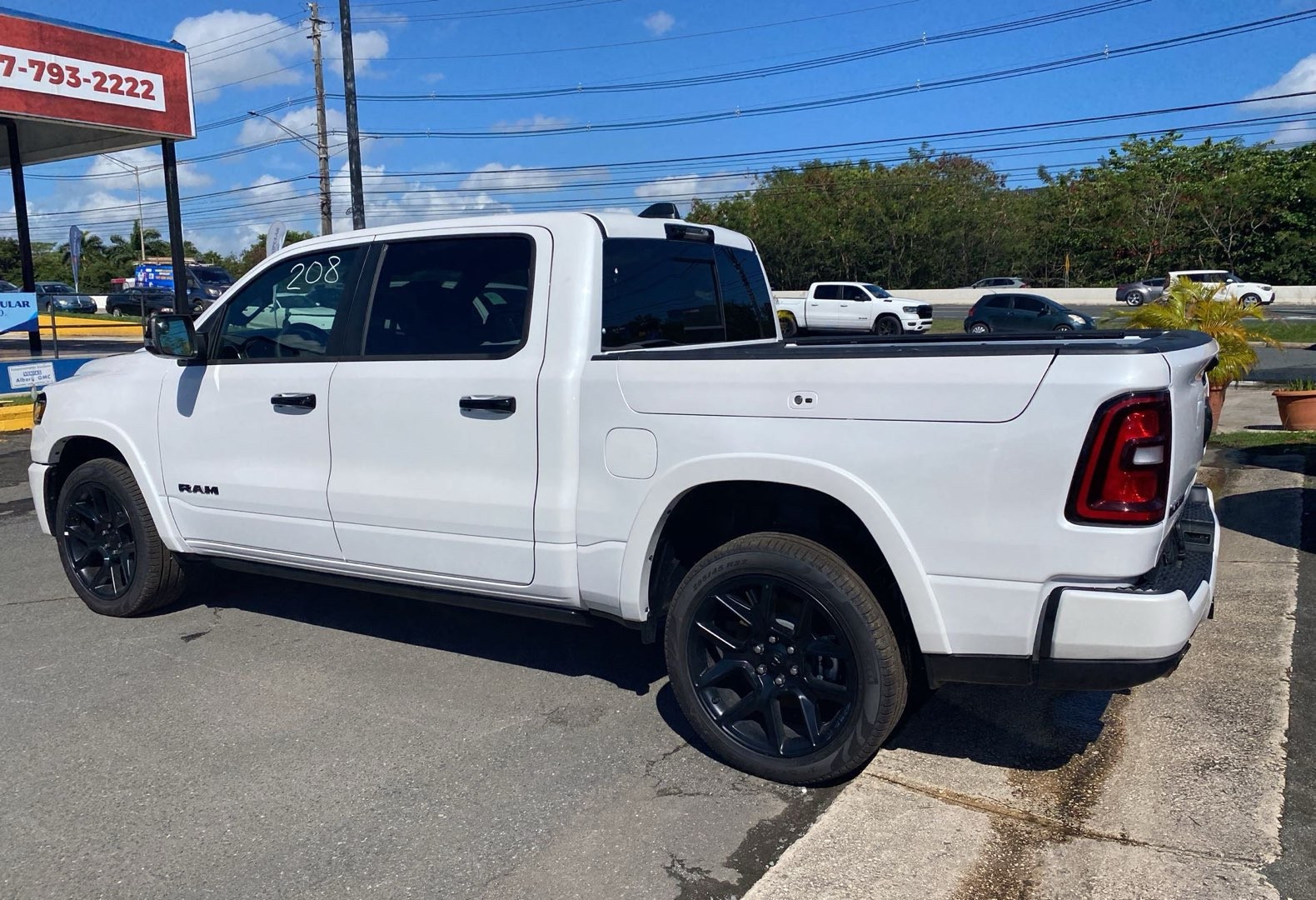 https://assets.dealerappcenter.com/dealergroups/66/vehicles/281493/N9Hudn.jpg
