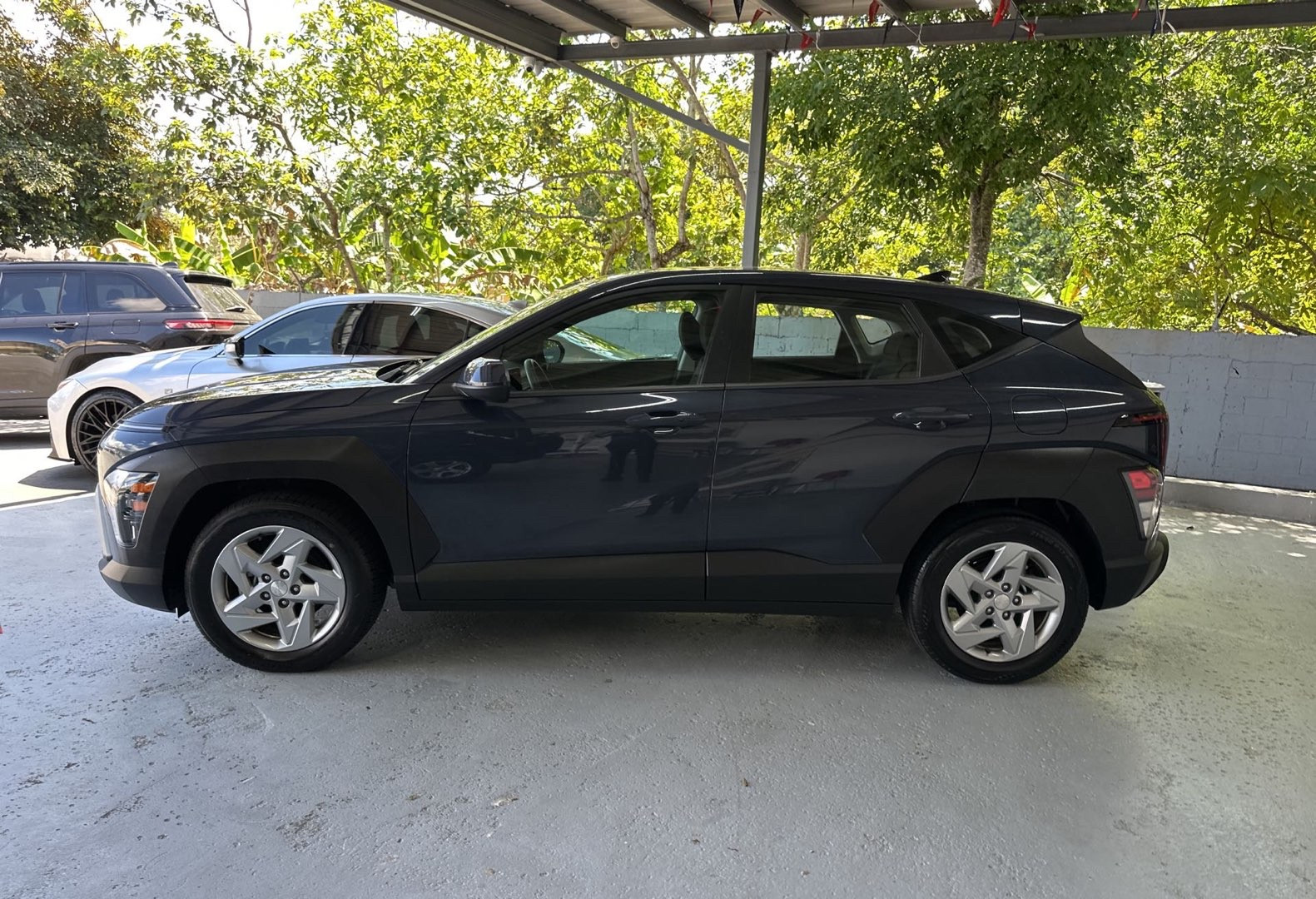 https://assets.dealerappcenter.com/dealergroups/66/vehicles/286061/dOOw3r.jpg