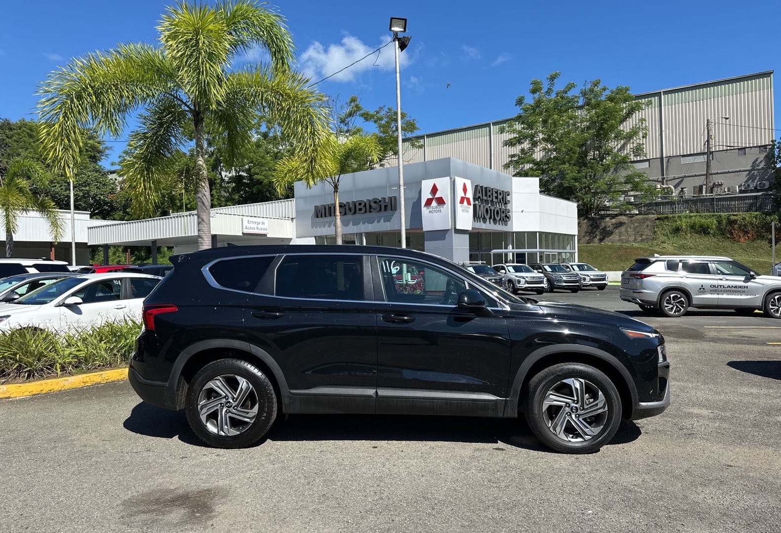 https://assets.dealerappcenter.com/dealergroups/66/vehicles/287845/UKULnX.jpg
