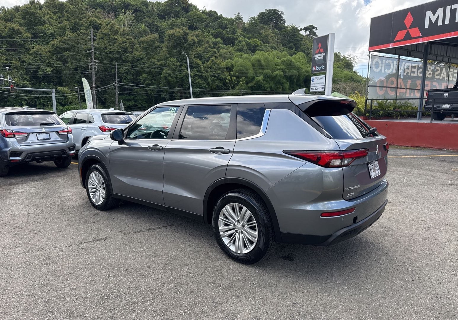 https://assets.dealerappcenter.com/dealergroups/66/vehicles/287992/mqBTNb.jpg