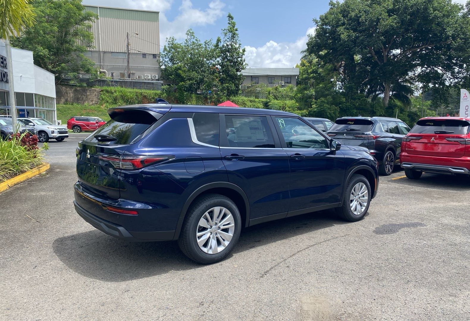 https://assets.dealerappcenter.com/dealergroups/66/vehicles/289386/pLDsCJ.jpg