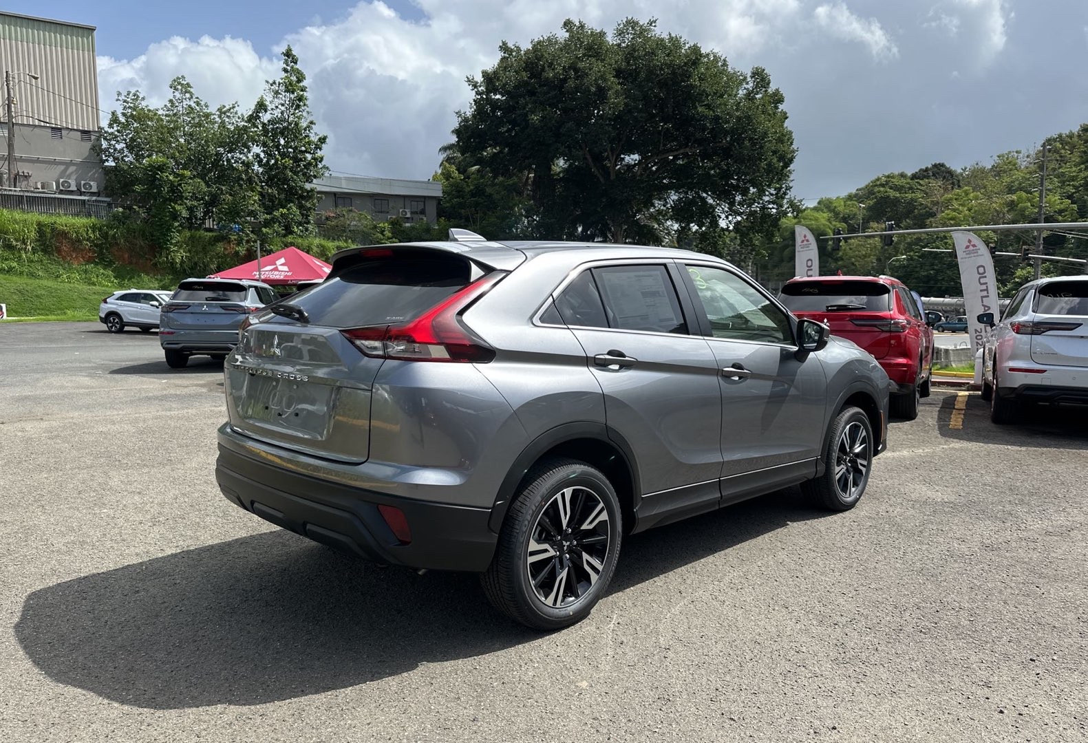 https://assets.dealerappcenter.com/dealergroups/66/vehicles/289391/JBjN8w.jpg