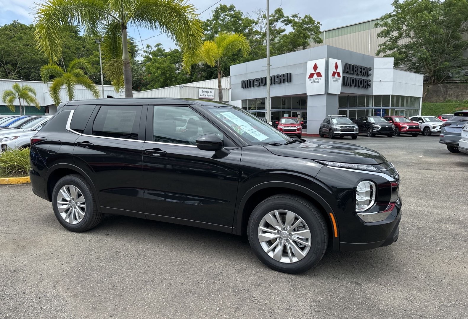 https://assets.dealerappcenter.com/dealergroups/66/vehicles/289393/eMYrdm.jpg
