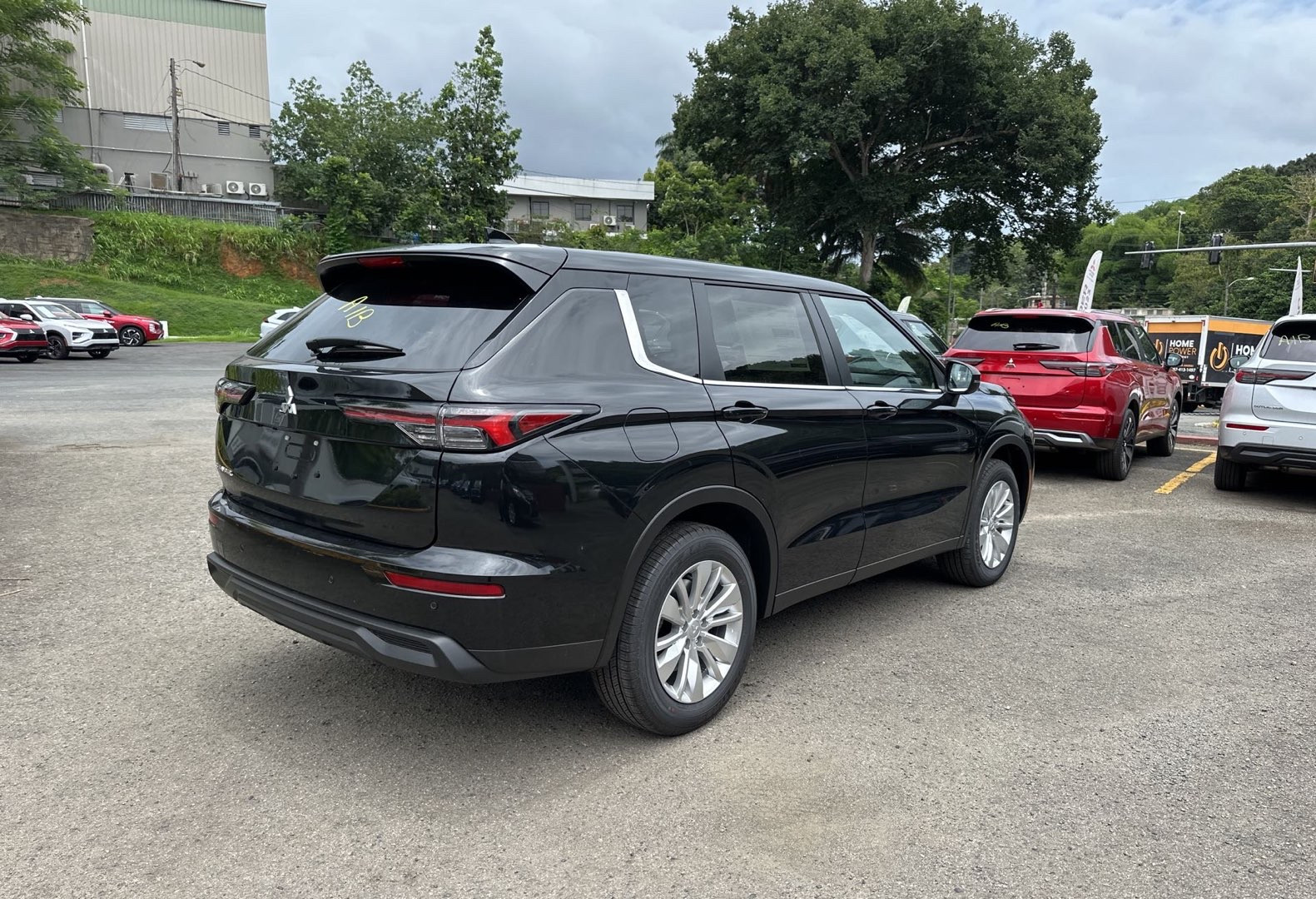 https://assets.dealerappcenter.com/dealergroups/66/vehicles/289393/ncGP4W.jpg