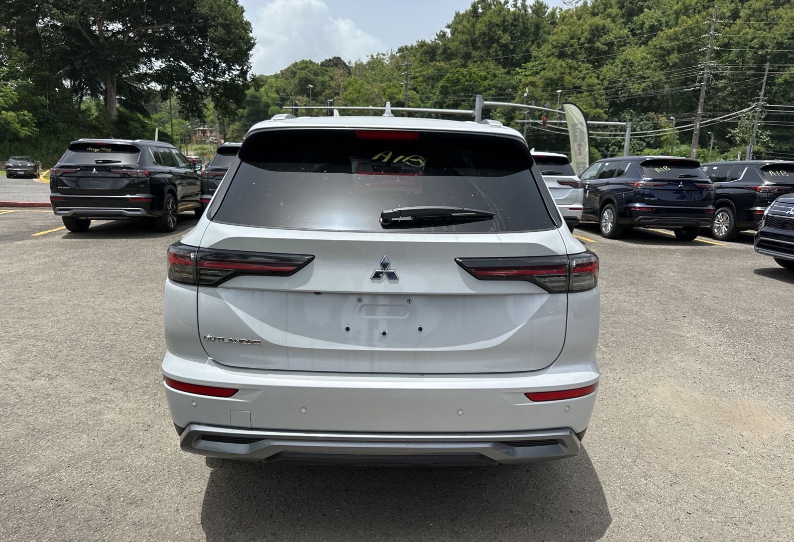 https://assets.dealerappcenter.com/dealergroups/66/vehicles/289398/eeNKA8.jpg
