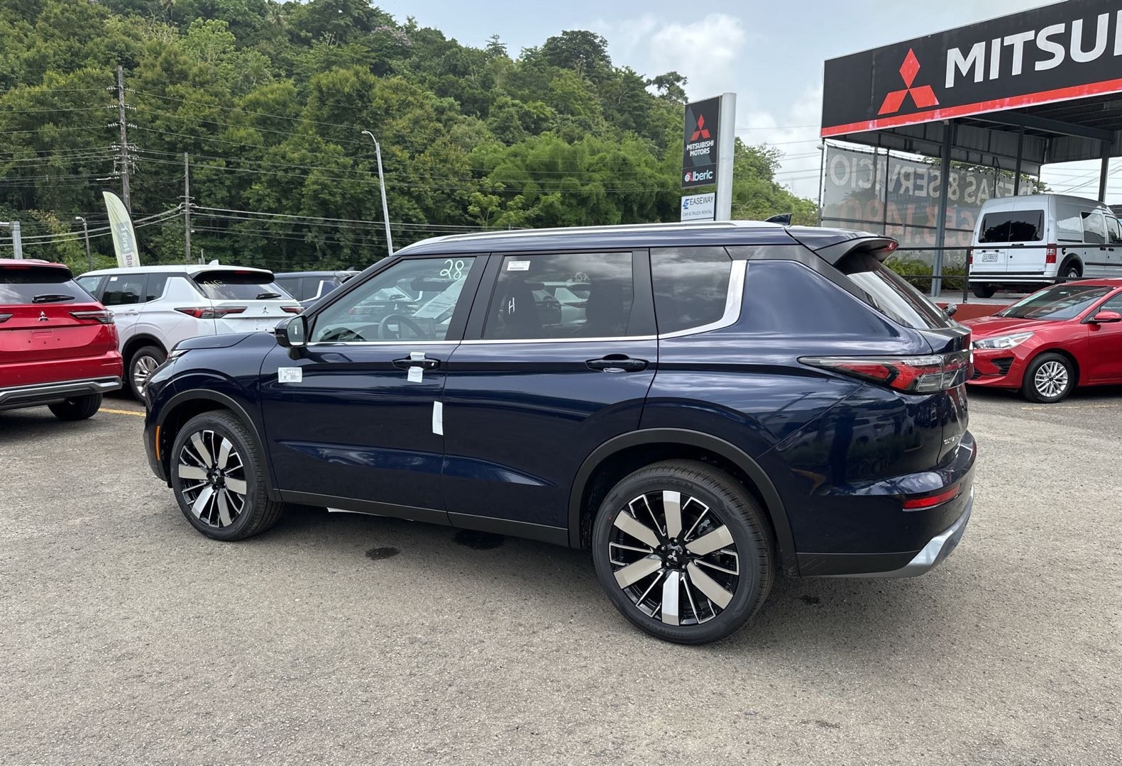 https://assets.dealerappcenter.com/dealergroups/66/vehicles/289402/GaSwLy.jpg