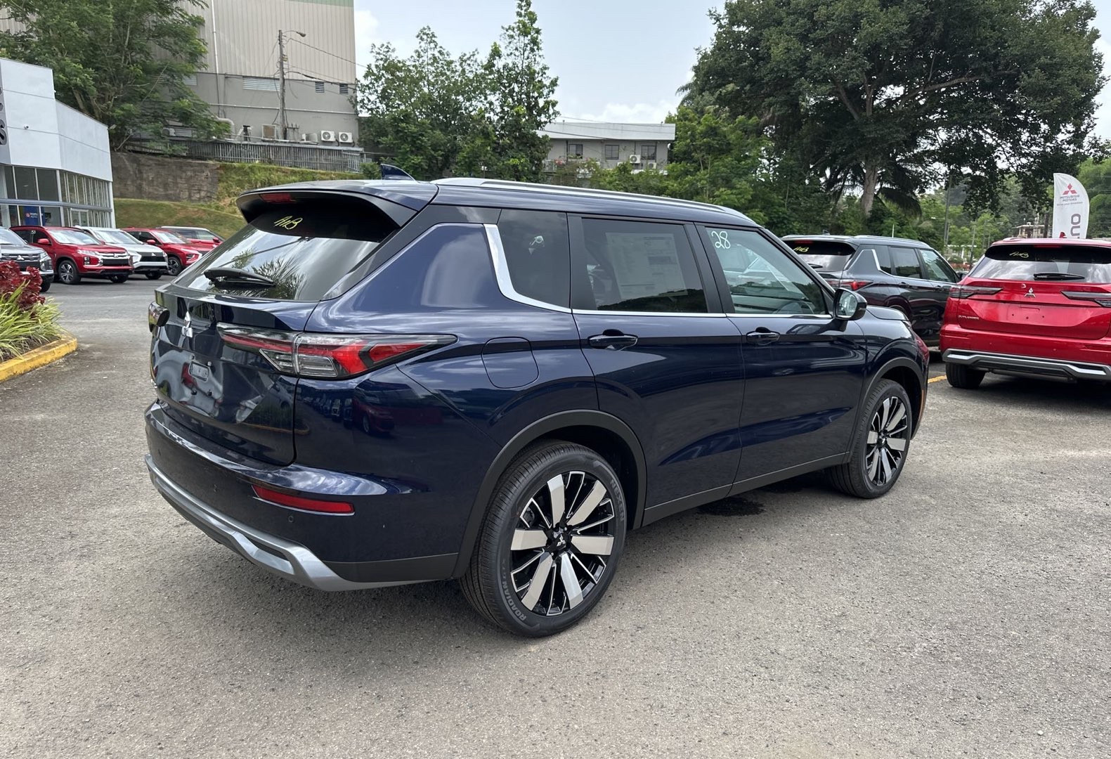 https://assets.dealerappcenter.com/dealergroups/66/vehicles/289402/OhR1Tg.jpg