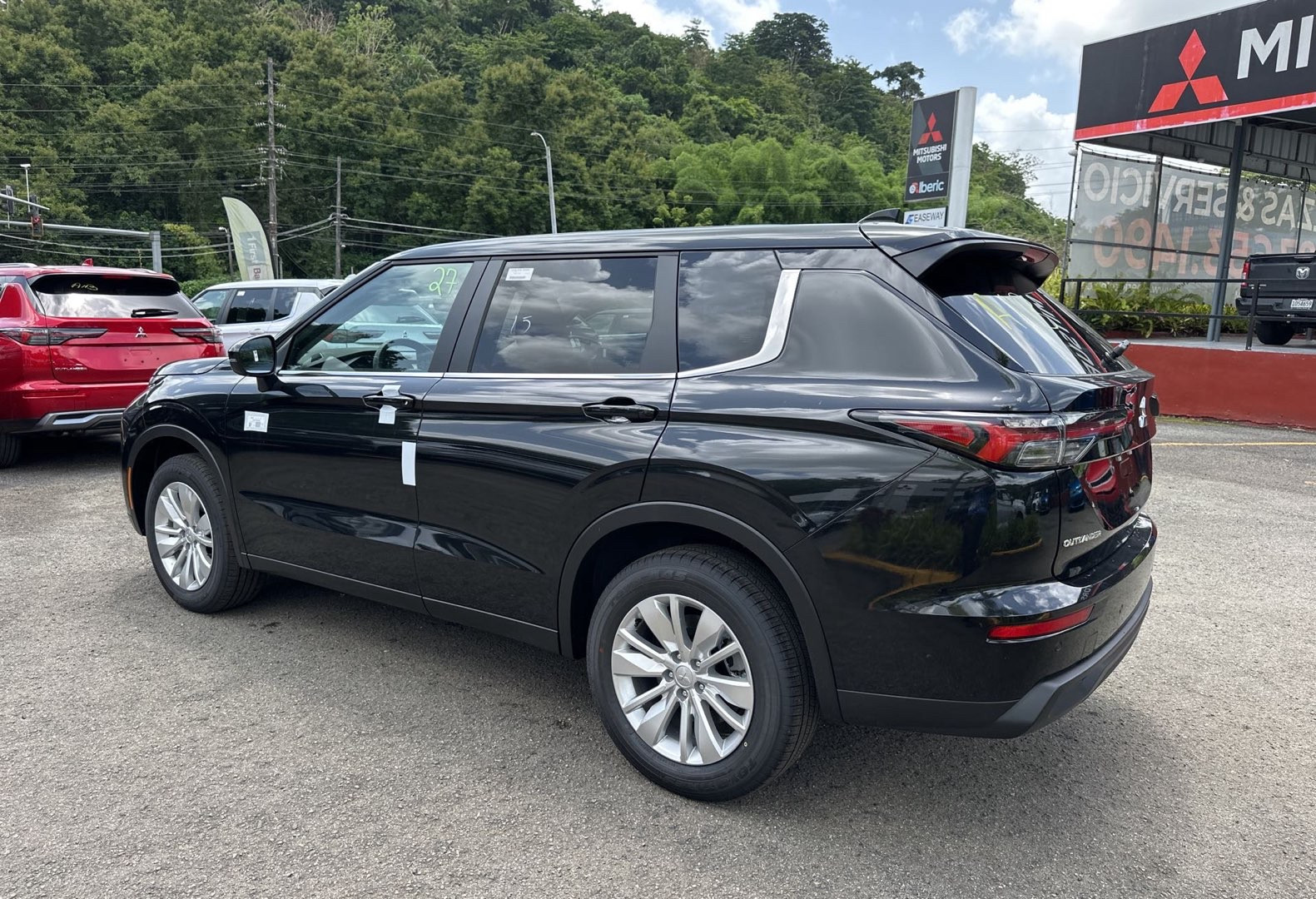 https://assets.dealerappcenter.com/dealergroups/66/vehicles/289405/aFWMaA.jpg