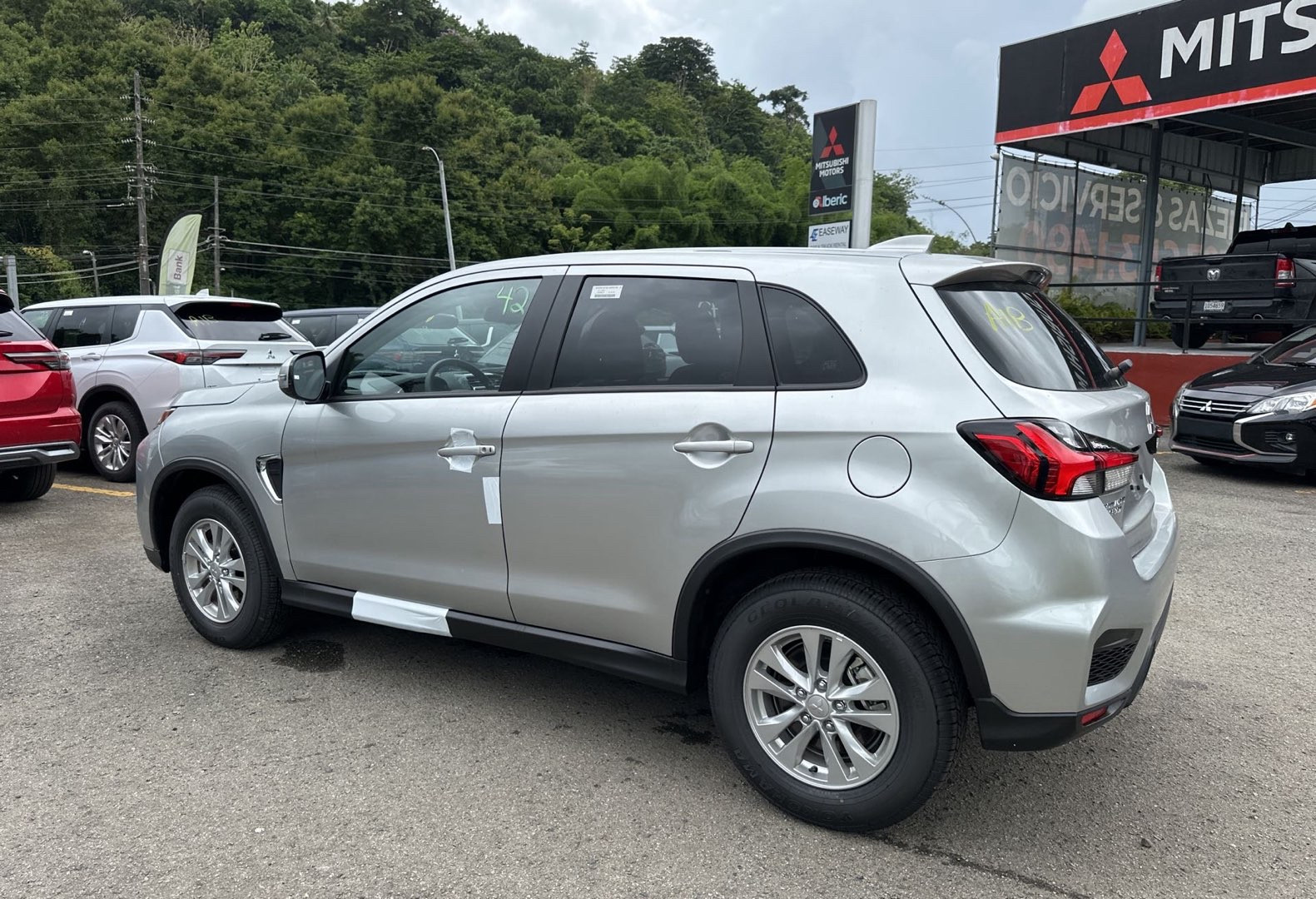 https://assets.dealerappcenter.com/dealergroups/66/vehicles/289956/zCUUr1.jpg