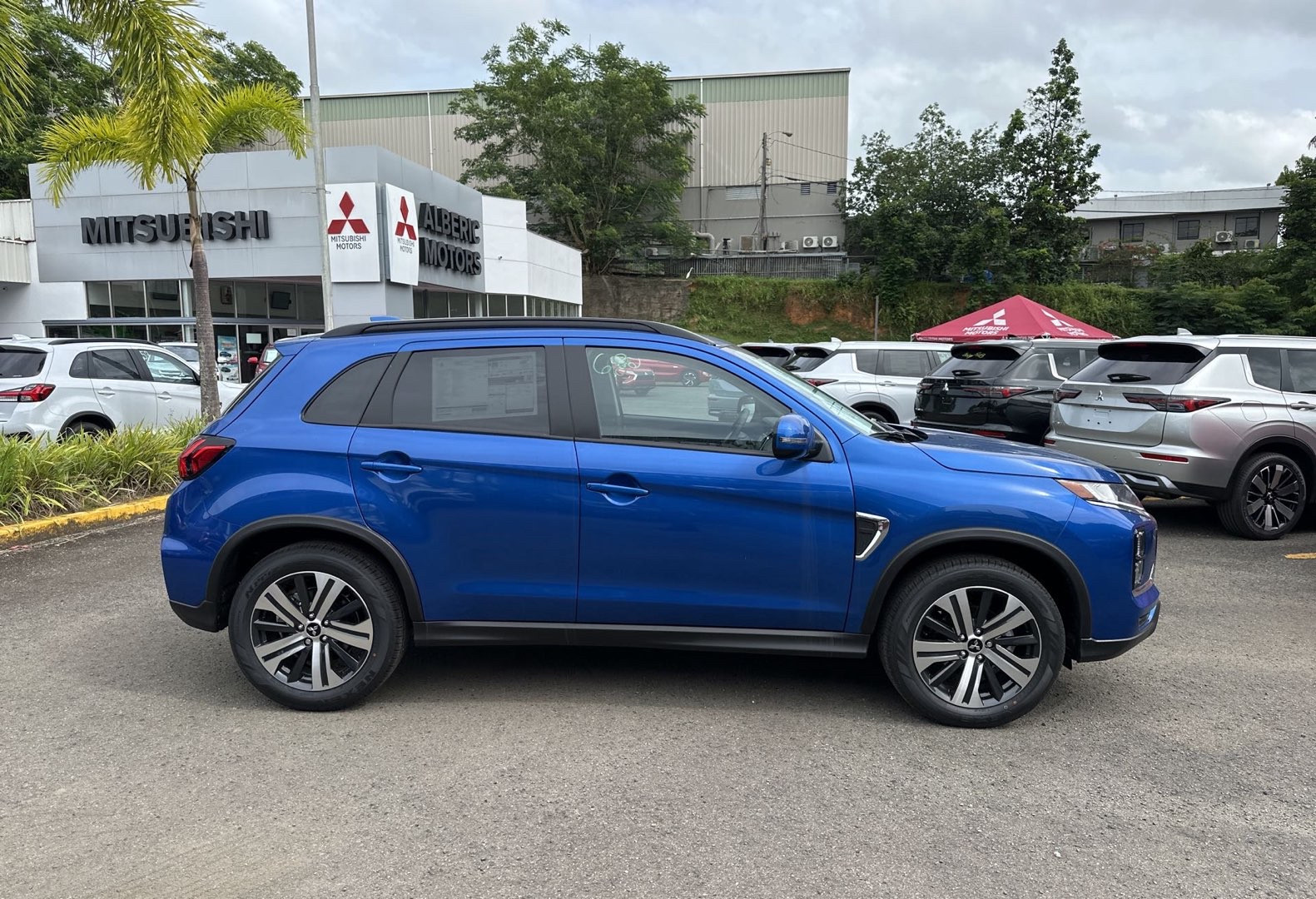 https://assets.dealerappcenter.com/dealergroups/66/vehicles/292345/EAys5P.jpg