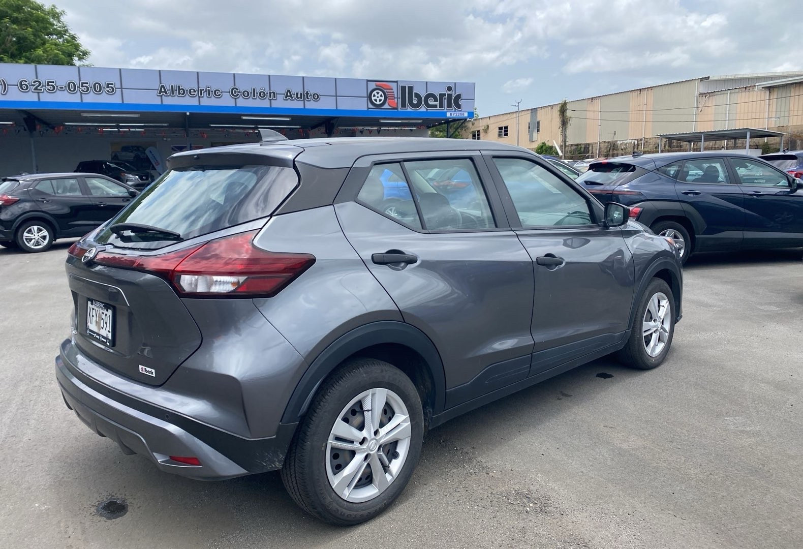 https://assets.dealerappcenter.com/dealergroups/66/vehicles/295682/5jEgSj.jpg