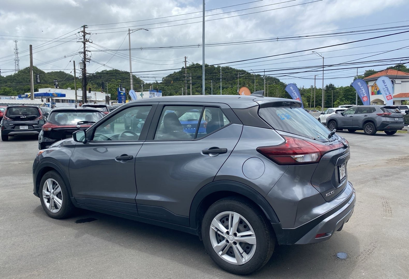 https://assets.dealerappcenter.com/dealergroups/66/vehicles/295682/VhJ02E.jpg