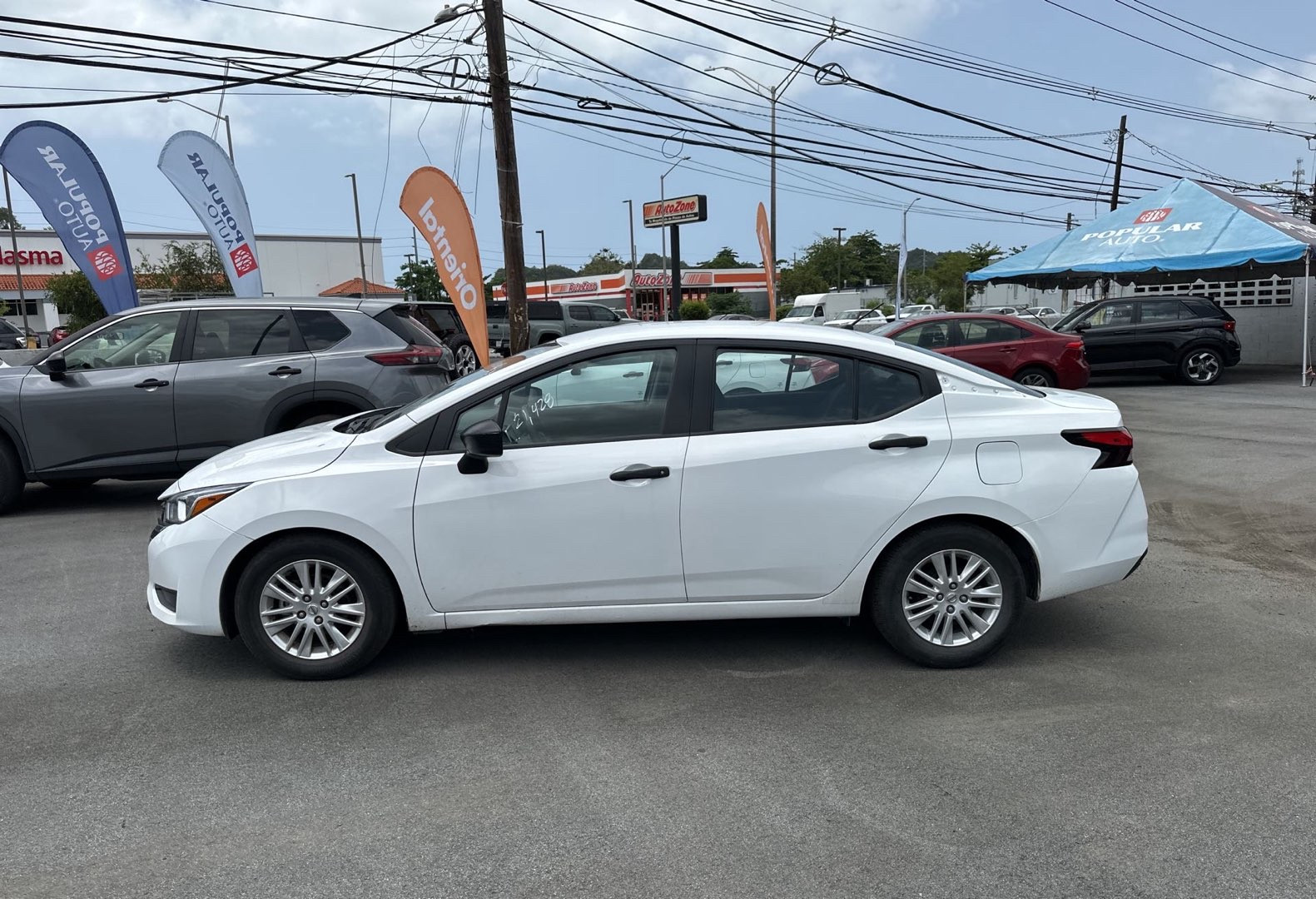 https://assets.dealerappcenter.com/dealergroups/66/vehicles/295694/GS4KTb.jpg