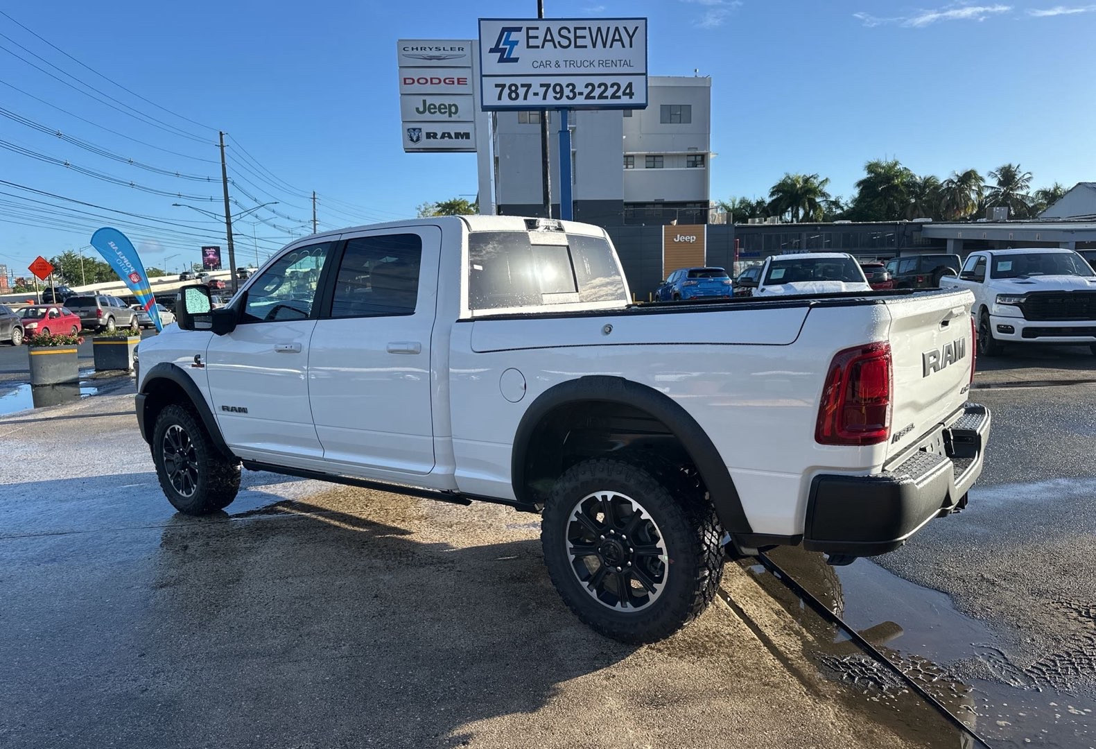 https://assets.dealerappcenter.com/dealergroups/66/vehicles/316827/aK59UO.jpg