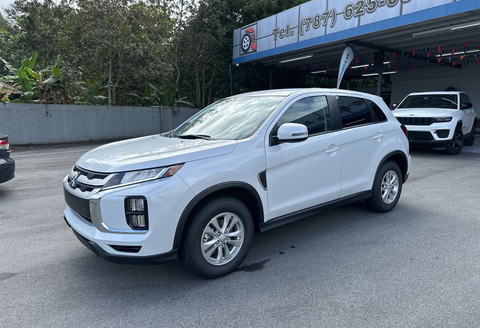 2025 Mitsubishi Outlander Sport's photo