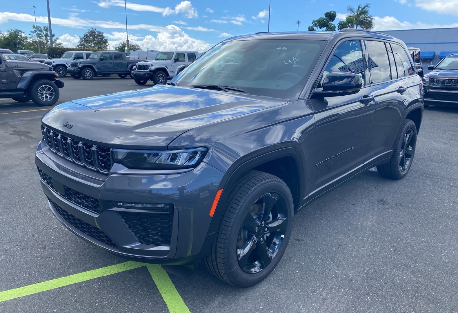 2026 Jeep Grand Cherokee Limited's photo