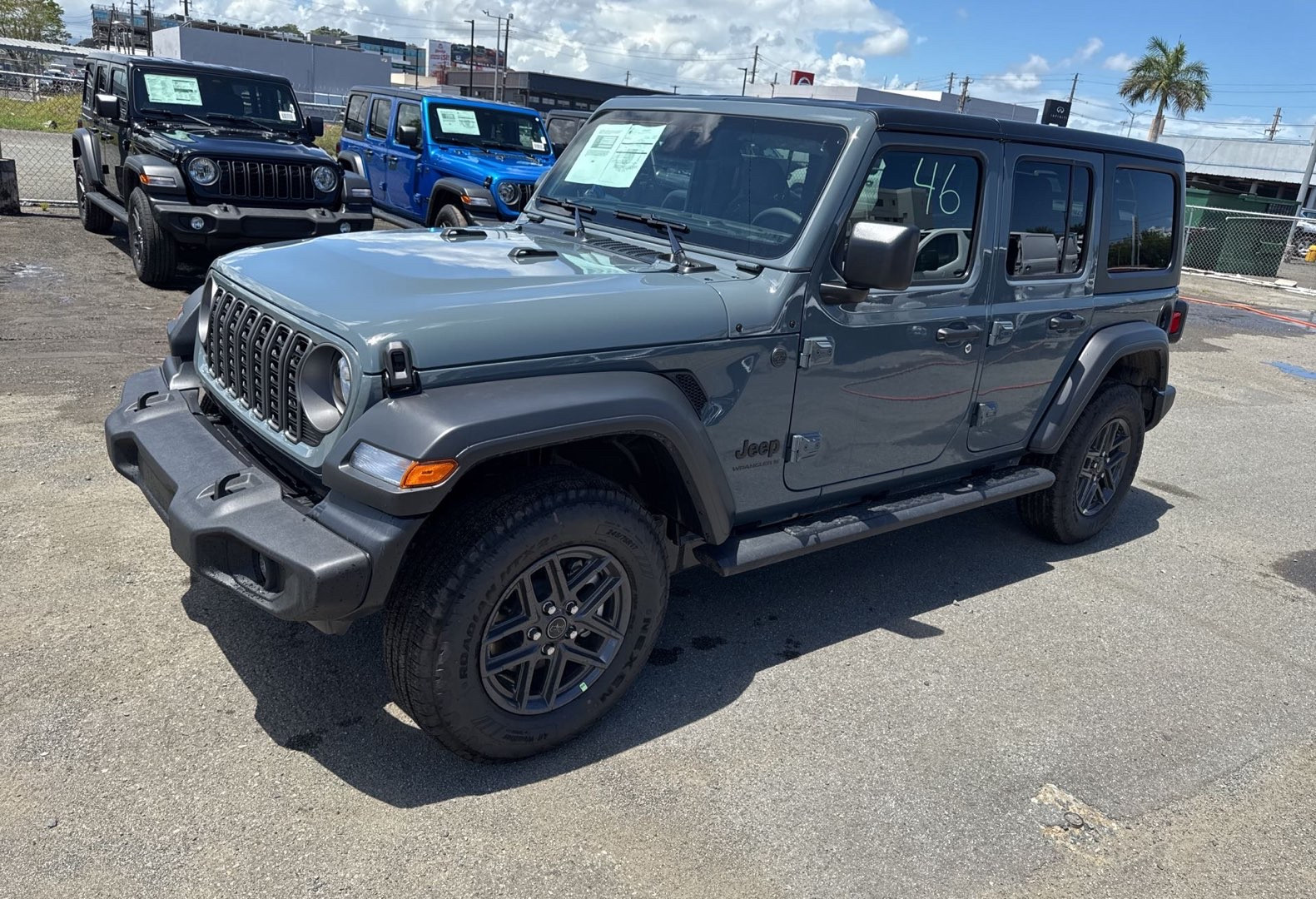 2026 Jeep Wrangler Sport S's photo