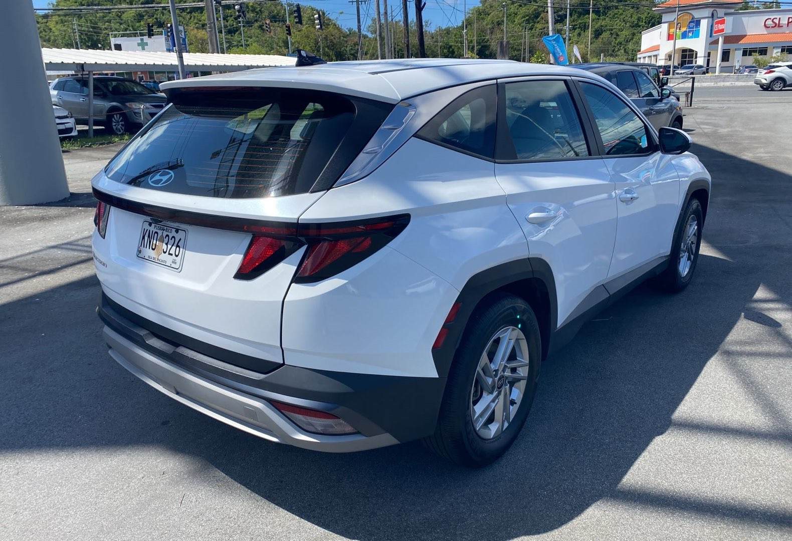 https://assets.dealerappcenter.com/dealergroups/66/vehicles/335770/oDnHQp.jpg