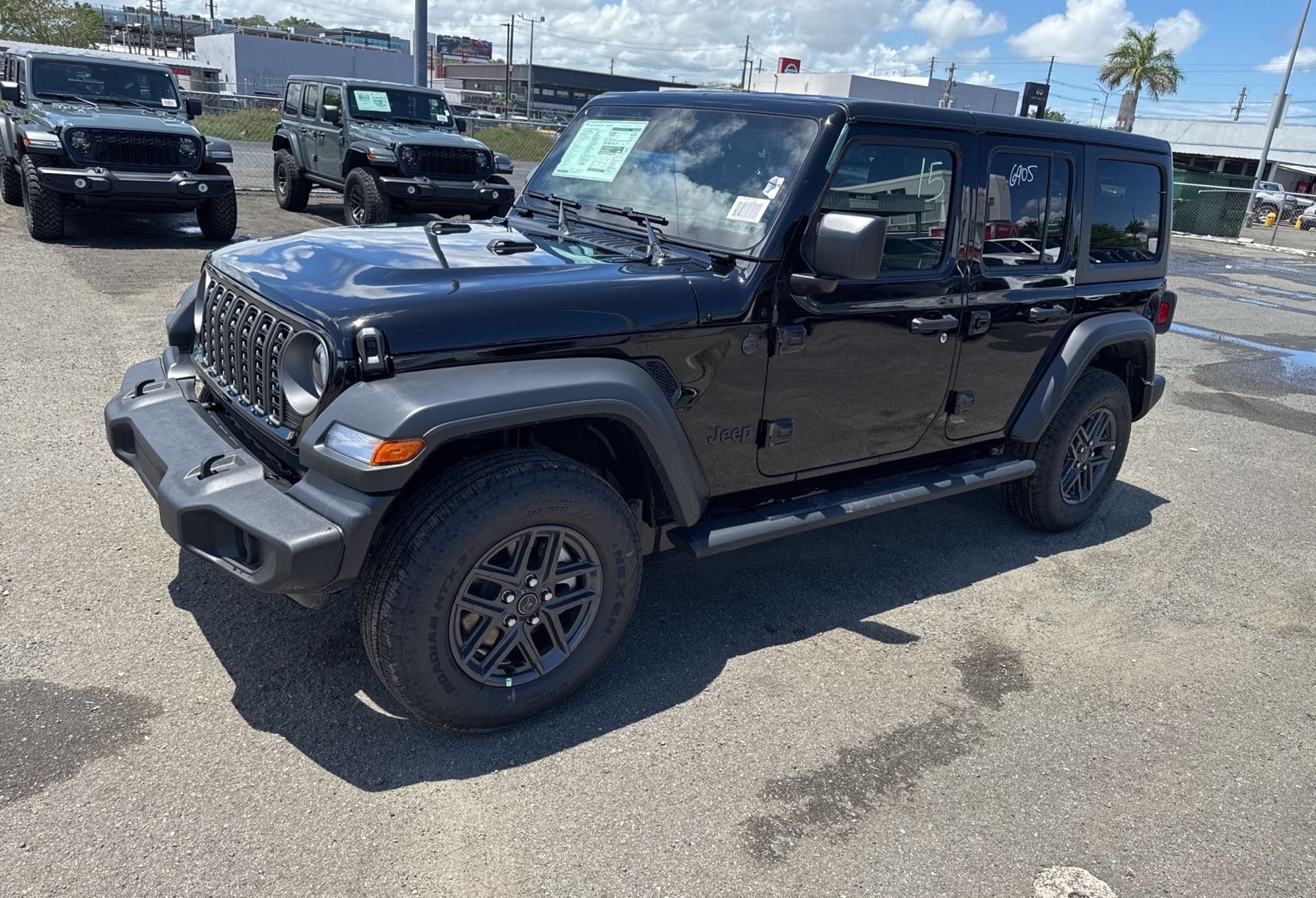 2026 Jeep Wrangler Sport S's photo