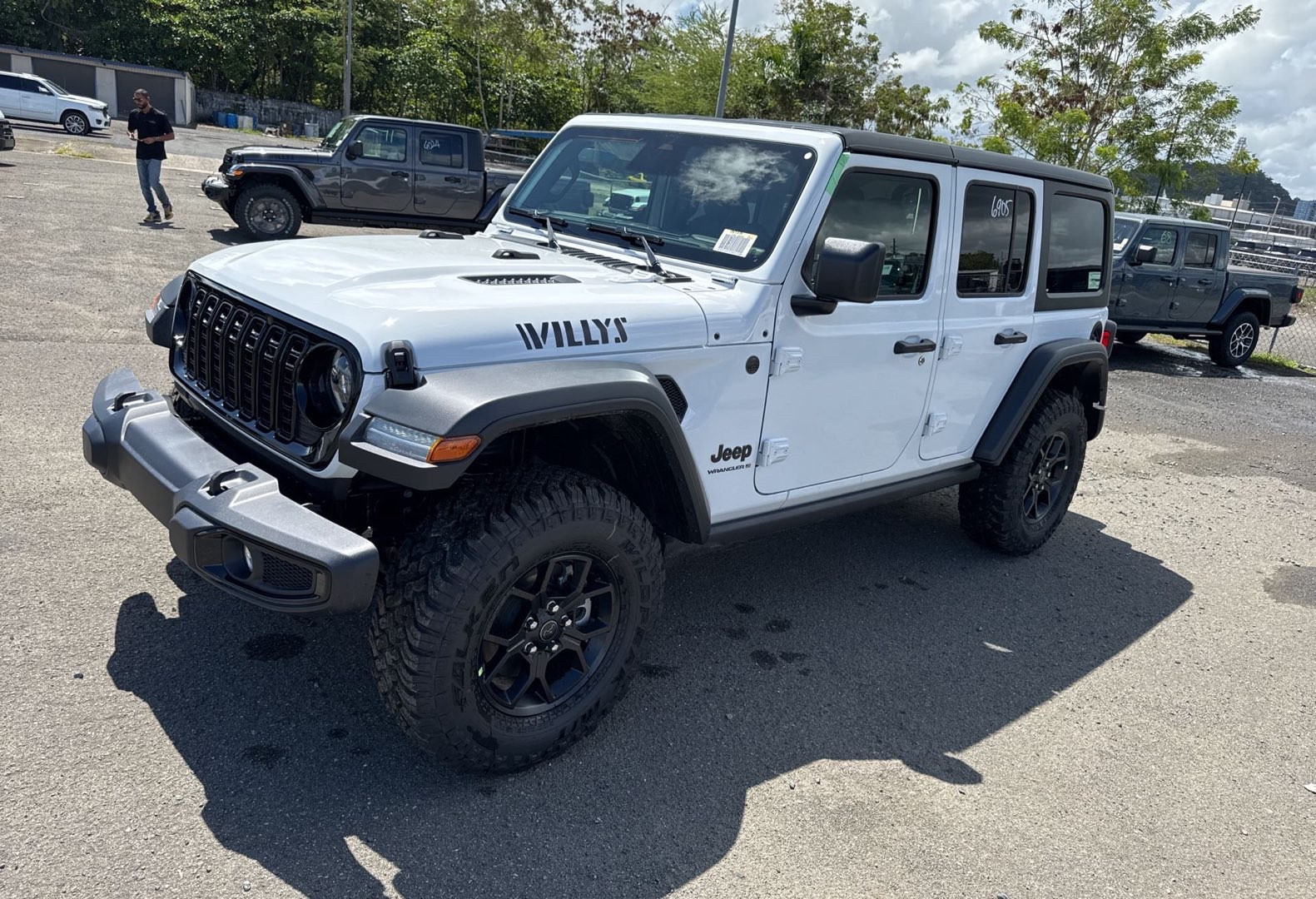 2026 Jeep Wrangler Willys's photo