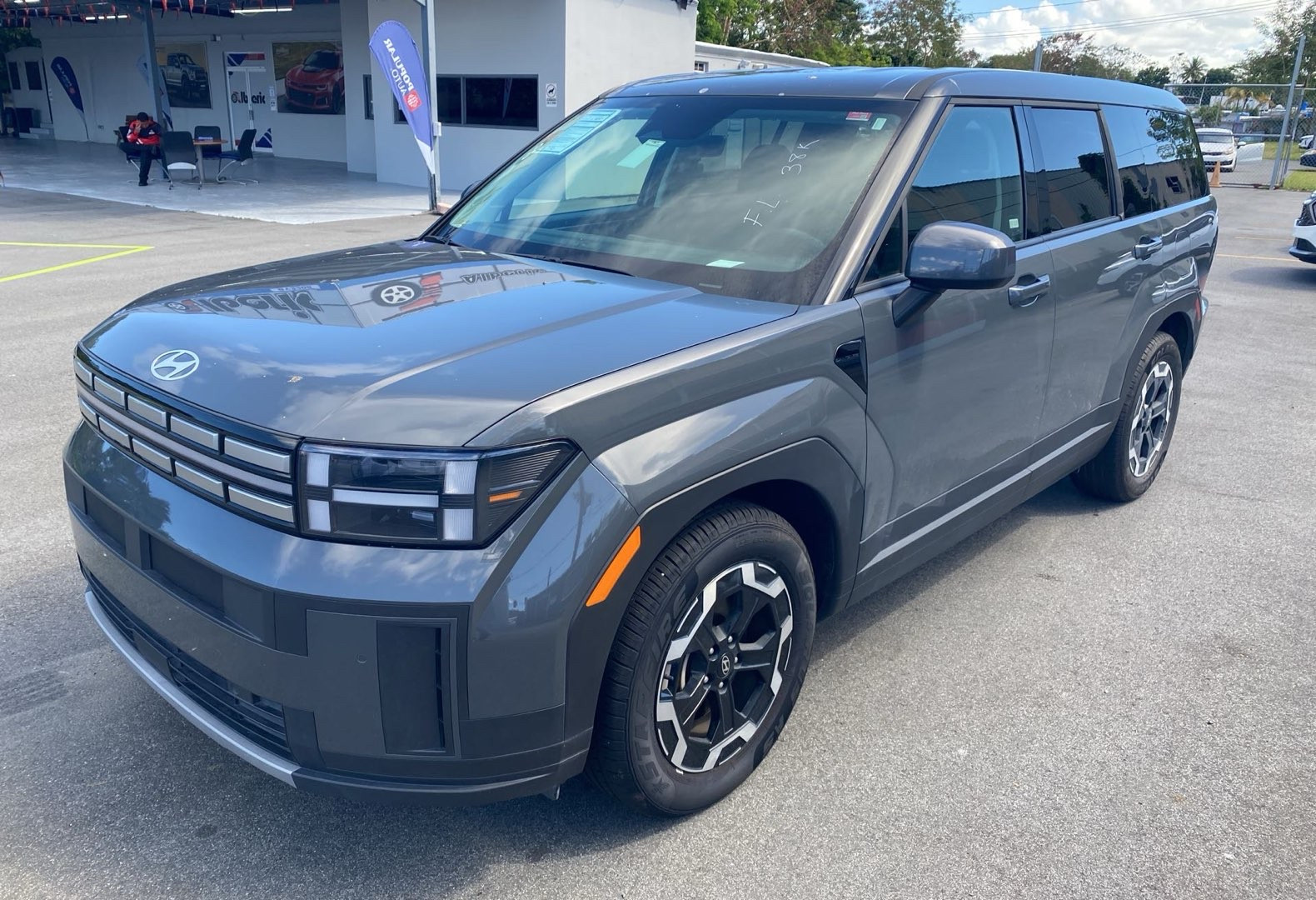 https://assets.dealerappcenter.com/dealergroups/66/vehicles/336494/mKHl9h.jpg