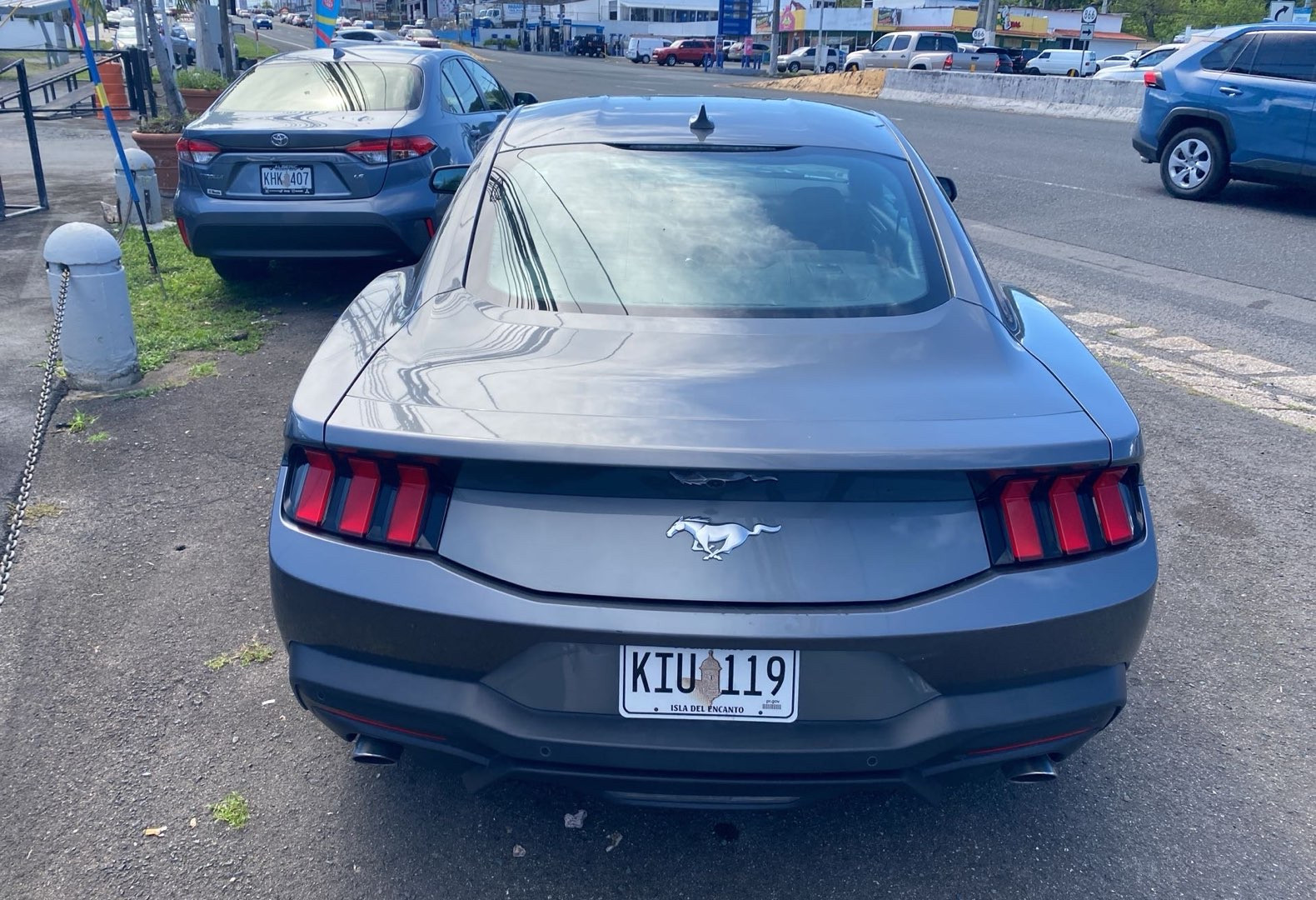 https://assets.dealerappcenter.com/dealergroups/66/vehicles/336495/n7Kq2a.jpg