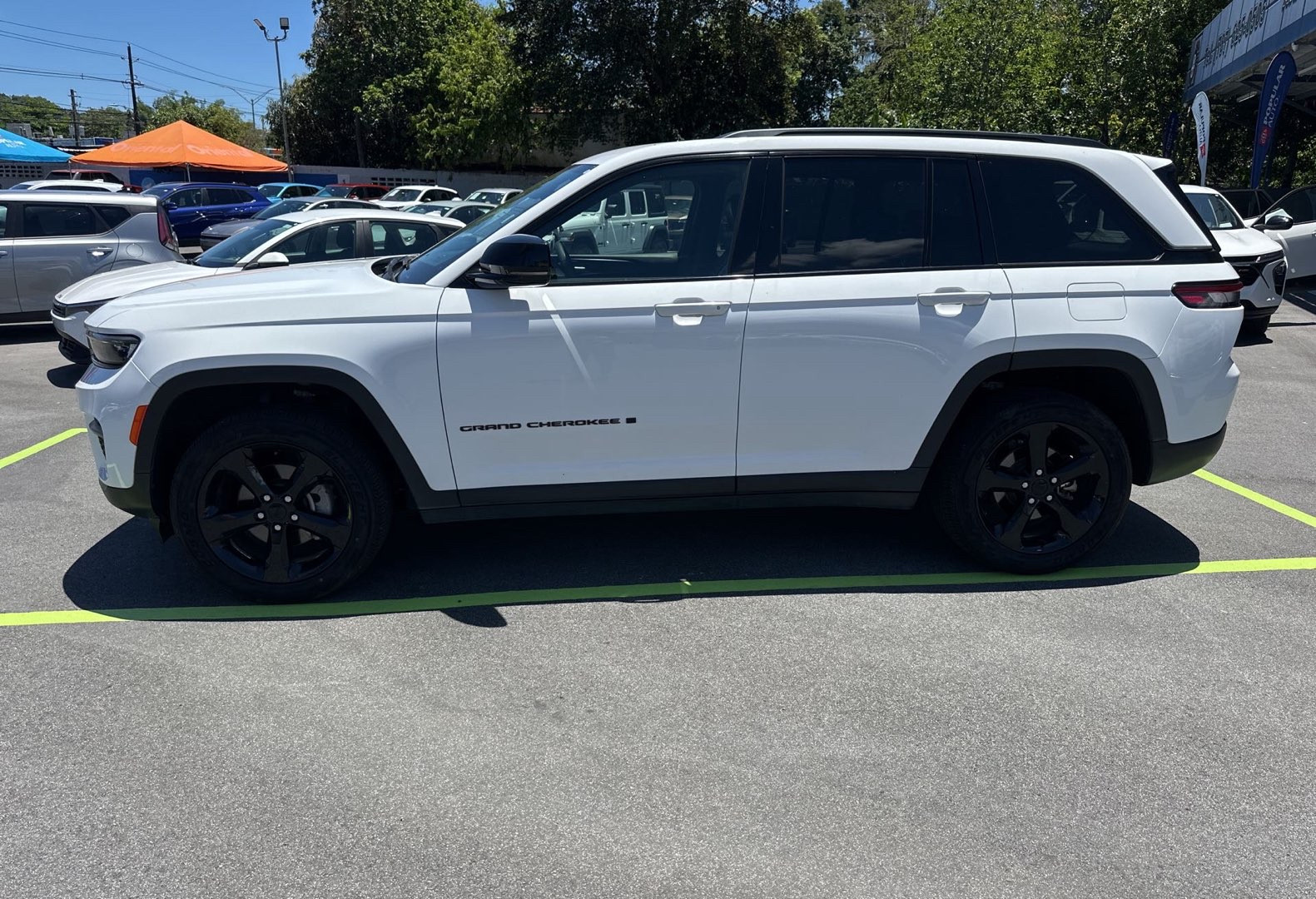 https://assets.dealerappcenter.com/dealergroups/66/vehicles/336496/wSObNN.jpg