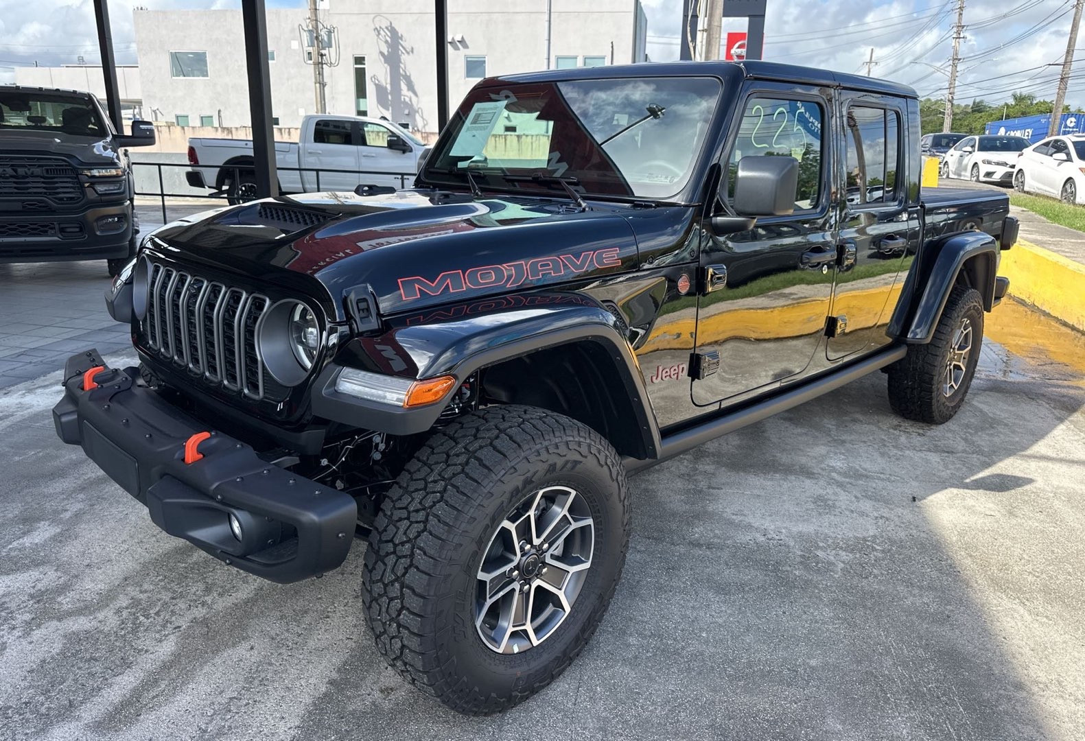 2026 Jeep Gladiator Mojave X Auto's photo