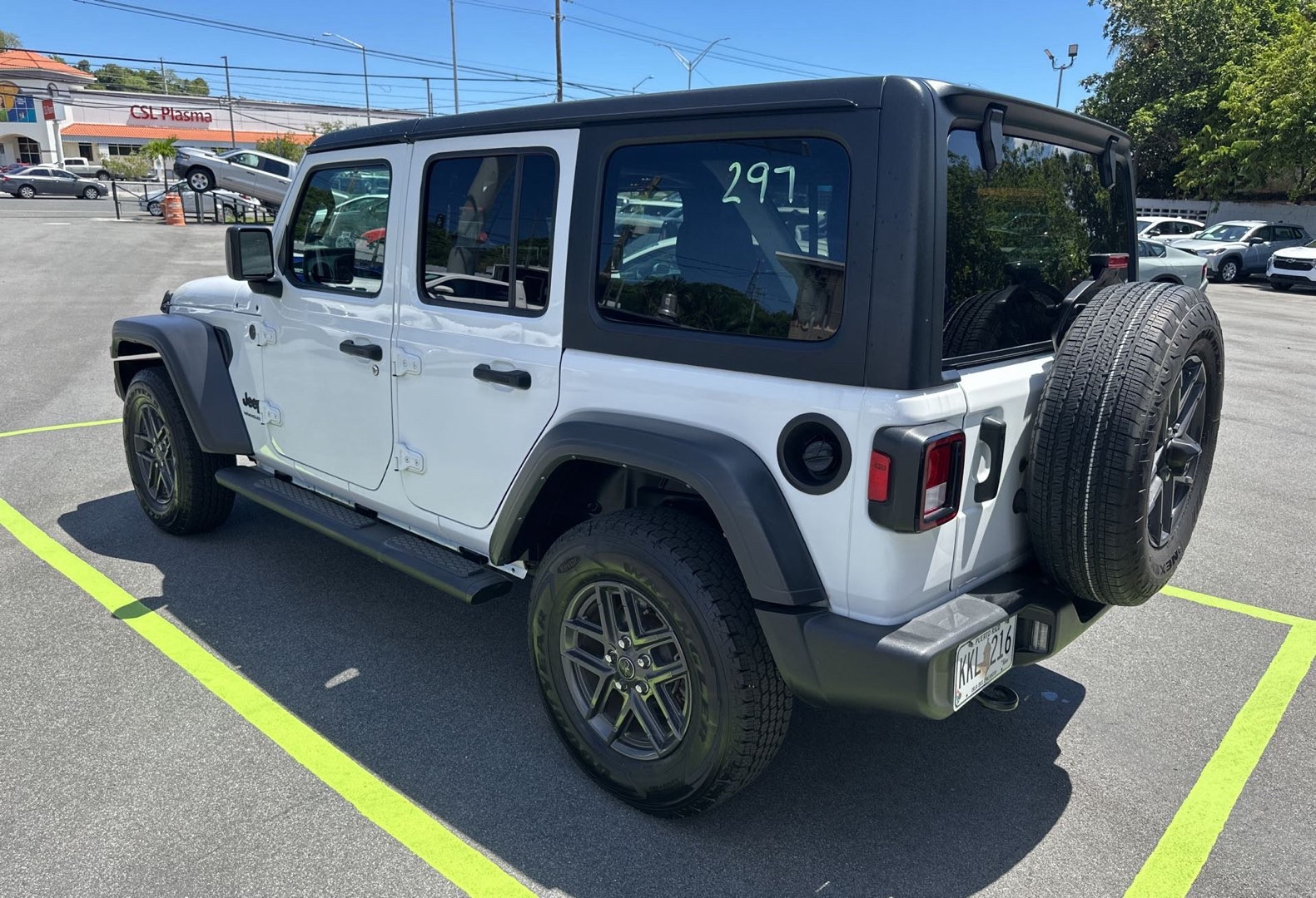 https://assets.dealerappcenter.com/dealergroups/66/vehicles/337860/Vf3tG8.jpg