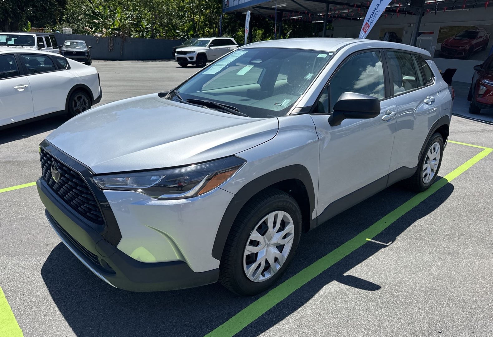 https://assets.dealerappcenter.com/dealergroups/66/vehicles/337861/yvi6O4.jpg