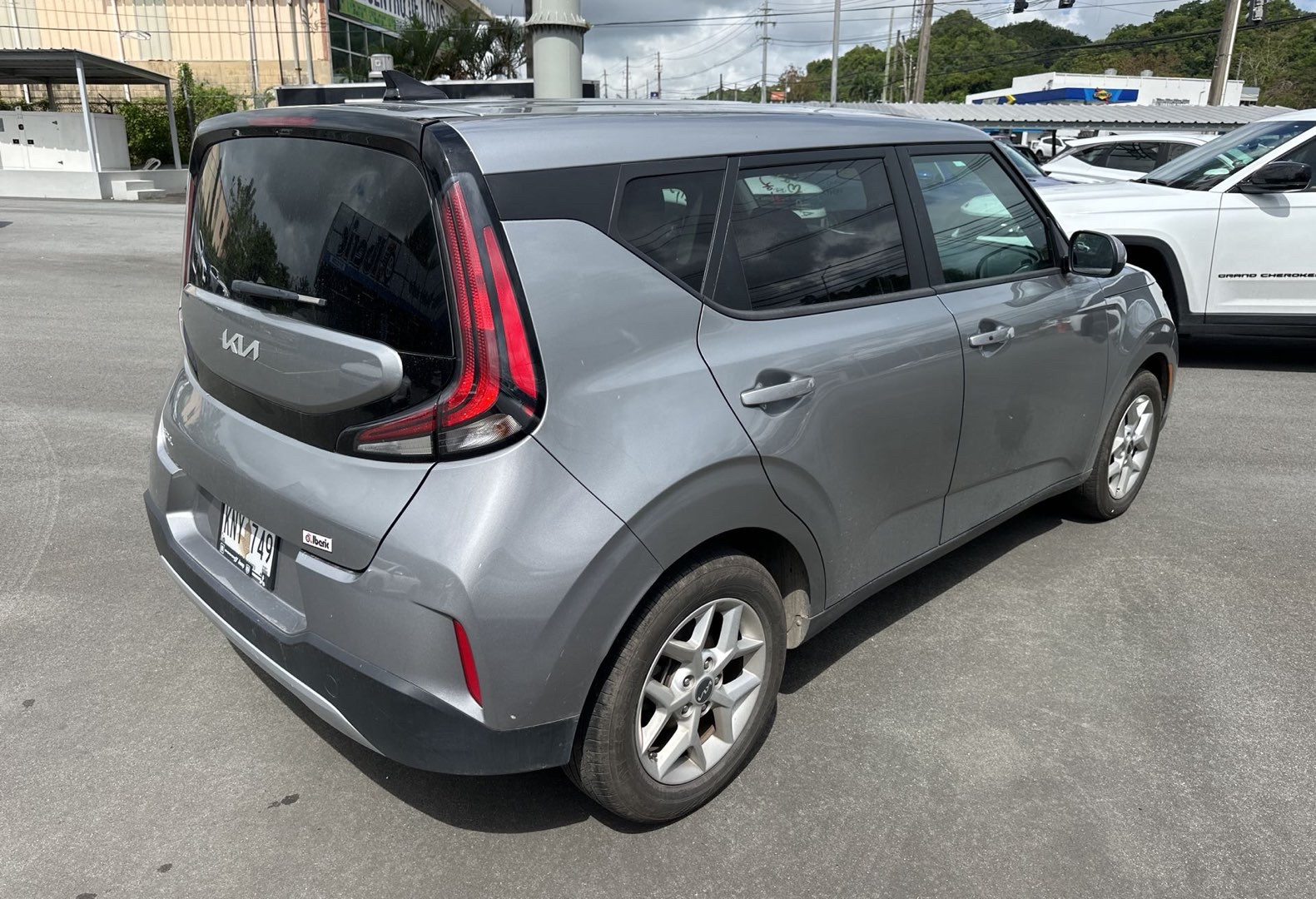 https://assets.dealerappcenter.com/dealergroups/66/vehicles/338200/7rdS1a.jpg
