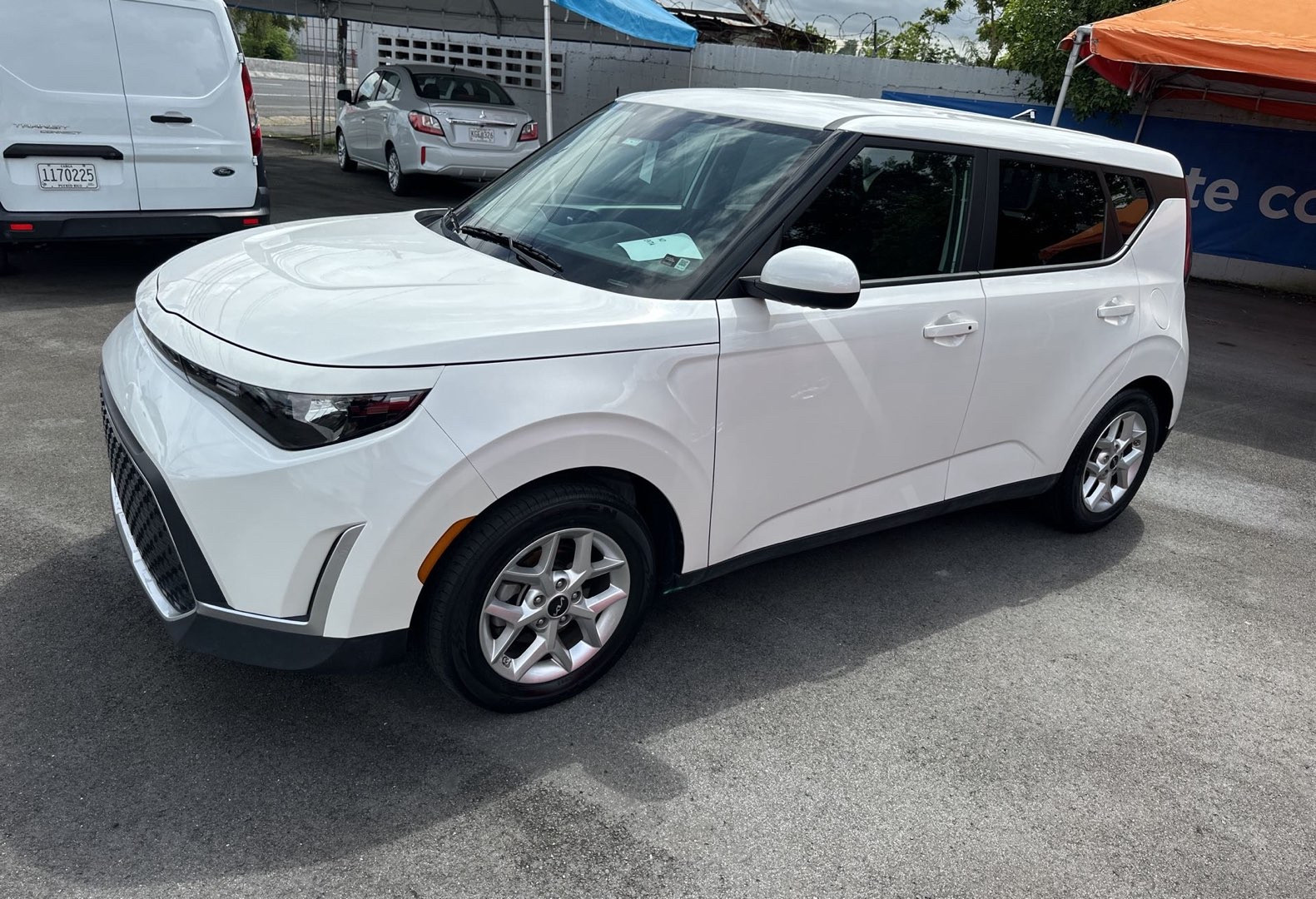 https://assets.dealerappcenter.com/dealergroups/66/vehicles/338201/78r7T7.jpg